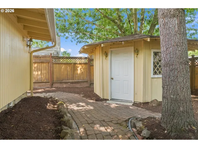 Shed
