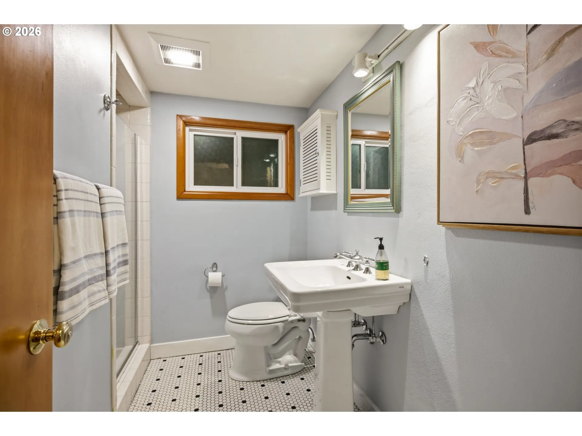 Bathroom-Lower