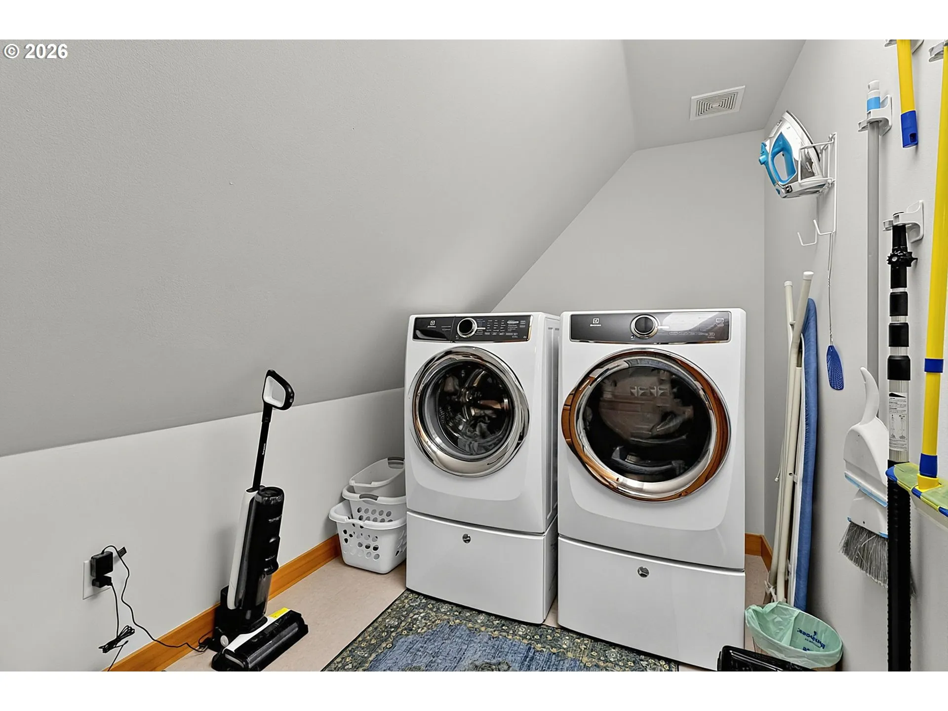 Laundry-Upper