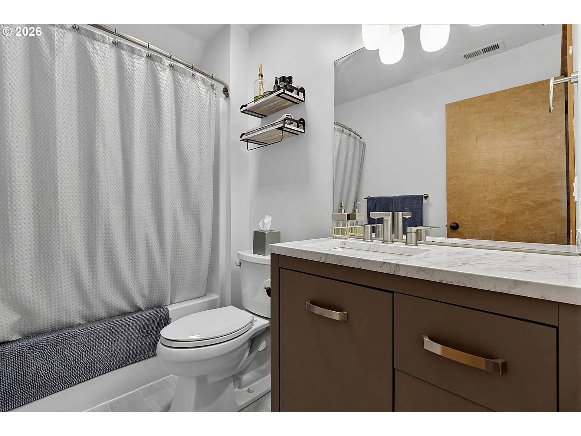 Bathroom, Attached