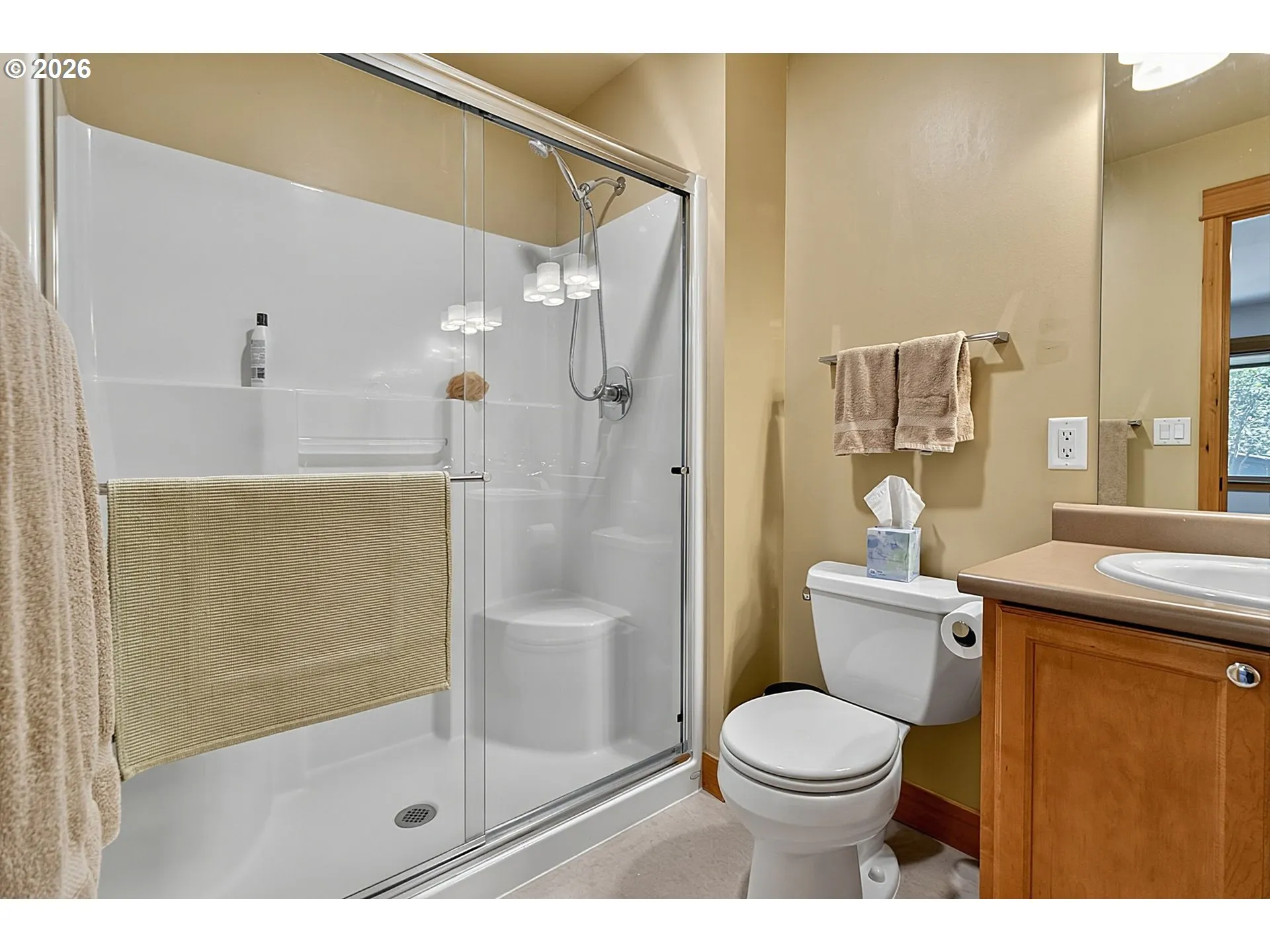 Bathroom, Attached-Lower