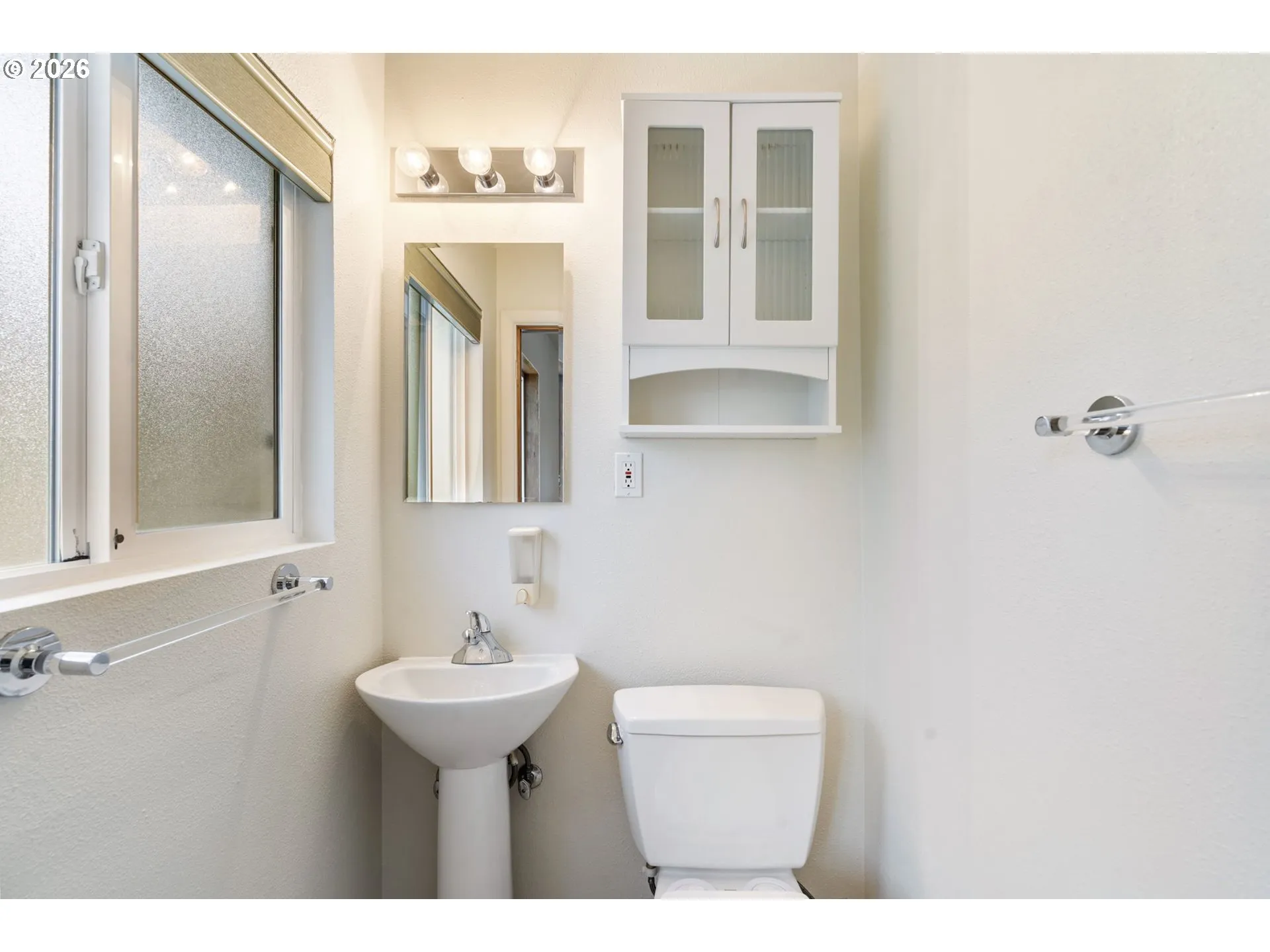 Bathroom, Attached