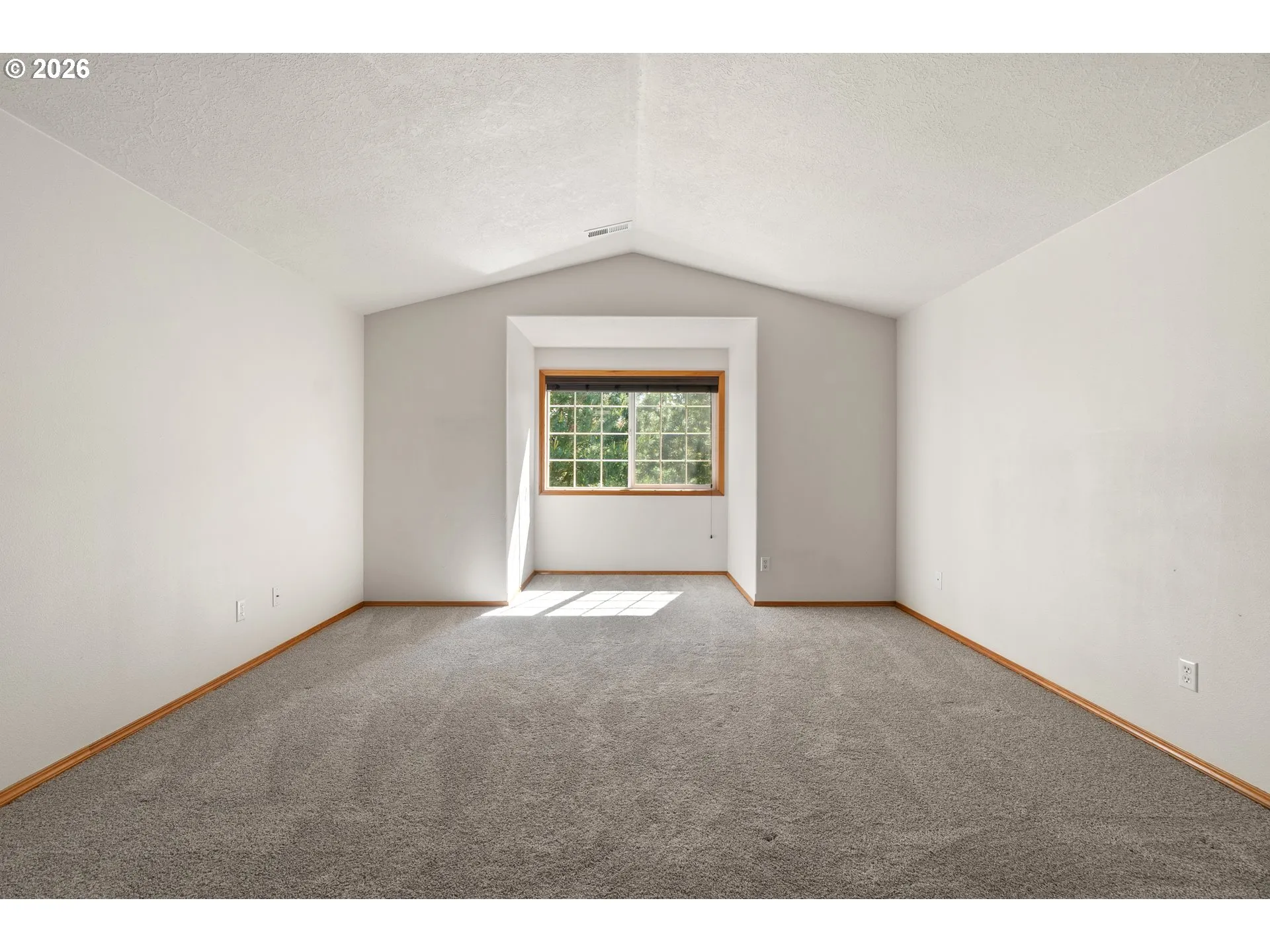 Bedroom, Primary