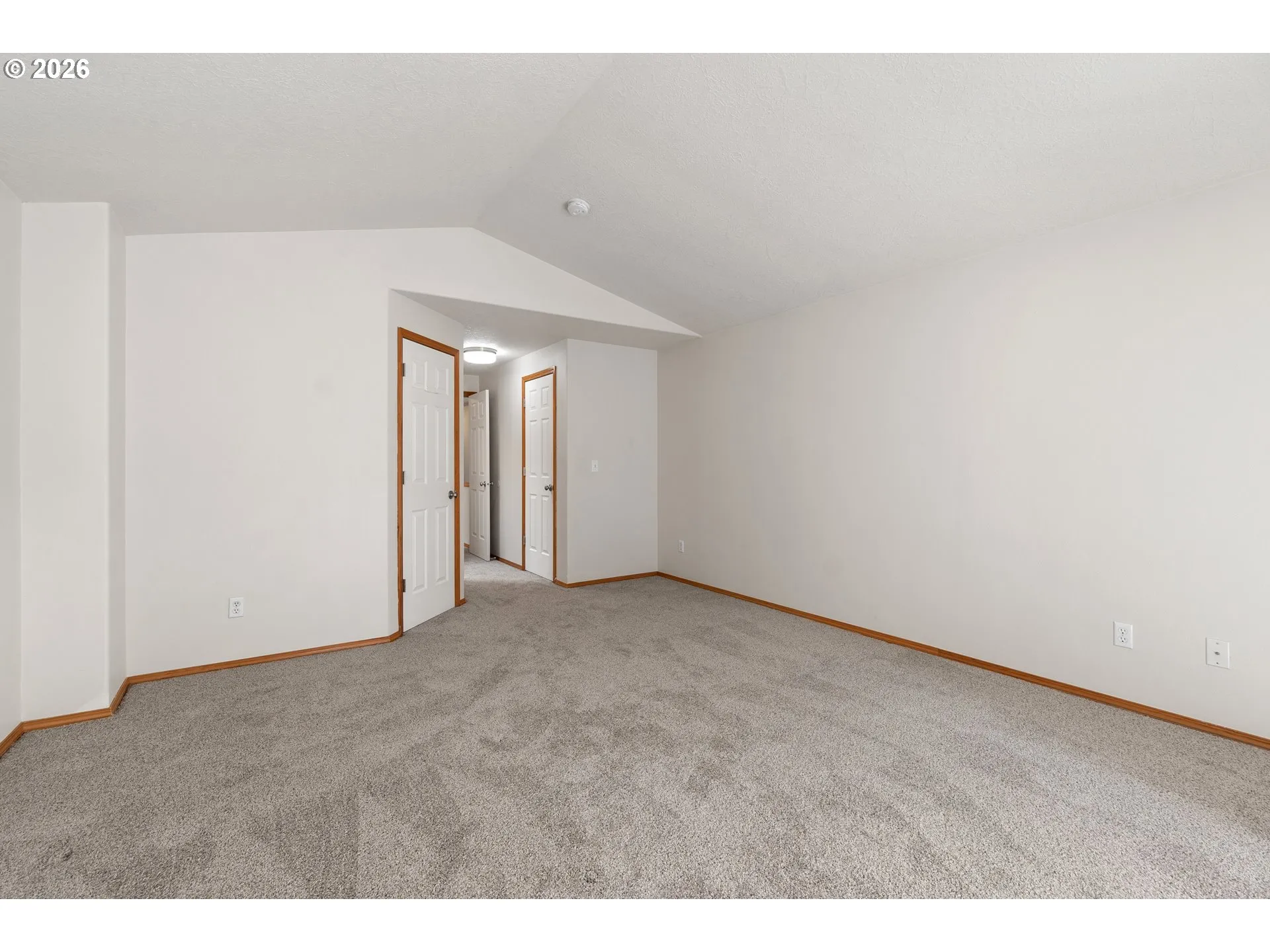 Bedroom, Primary
