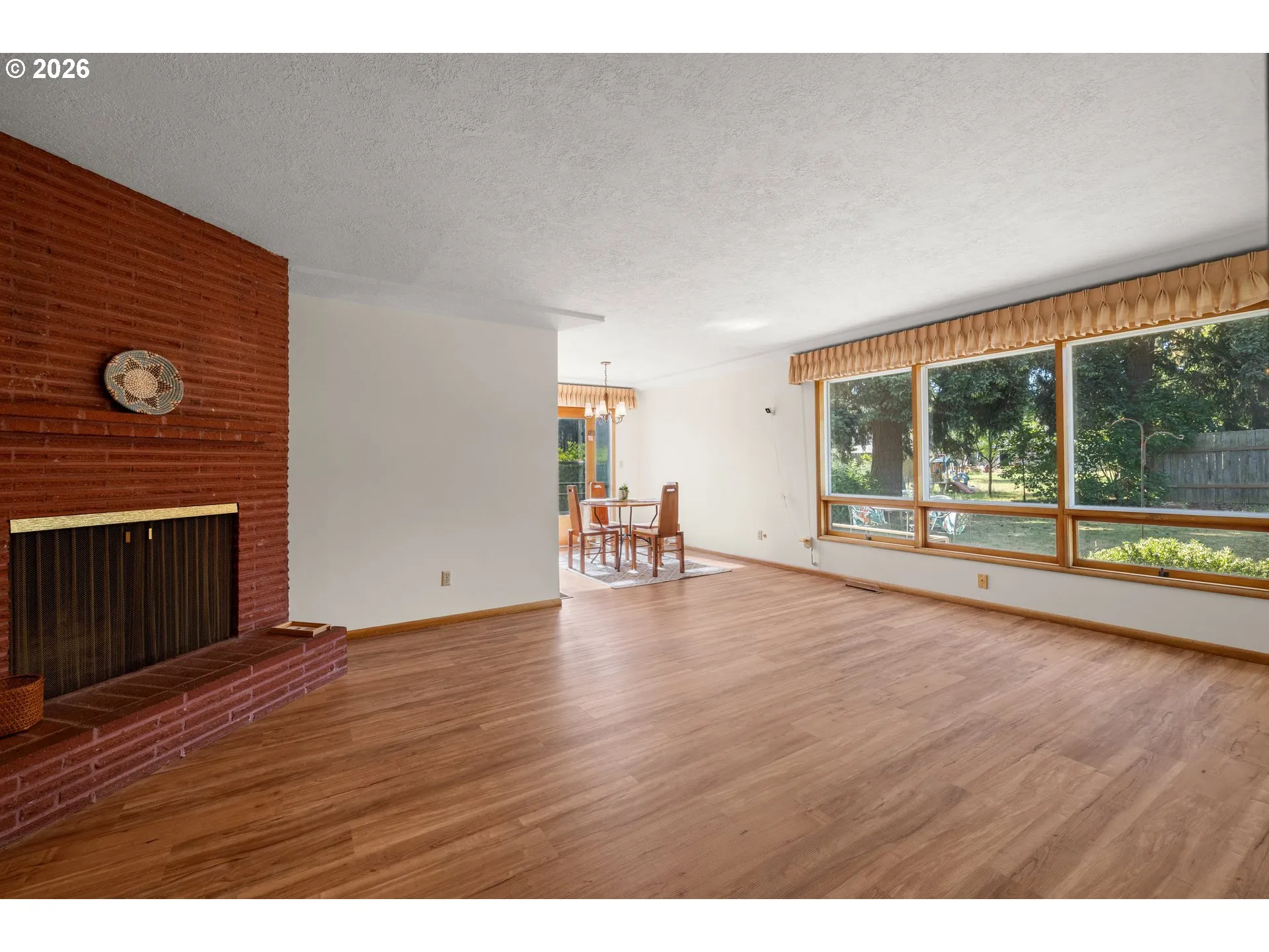 Living Room/Dining Room
