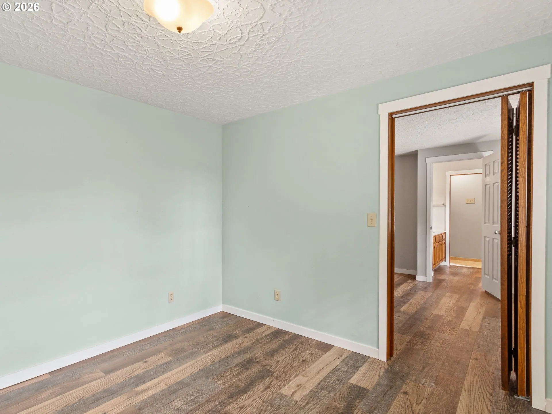 Primary Bedroom-Walk-In Closet