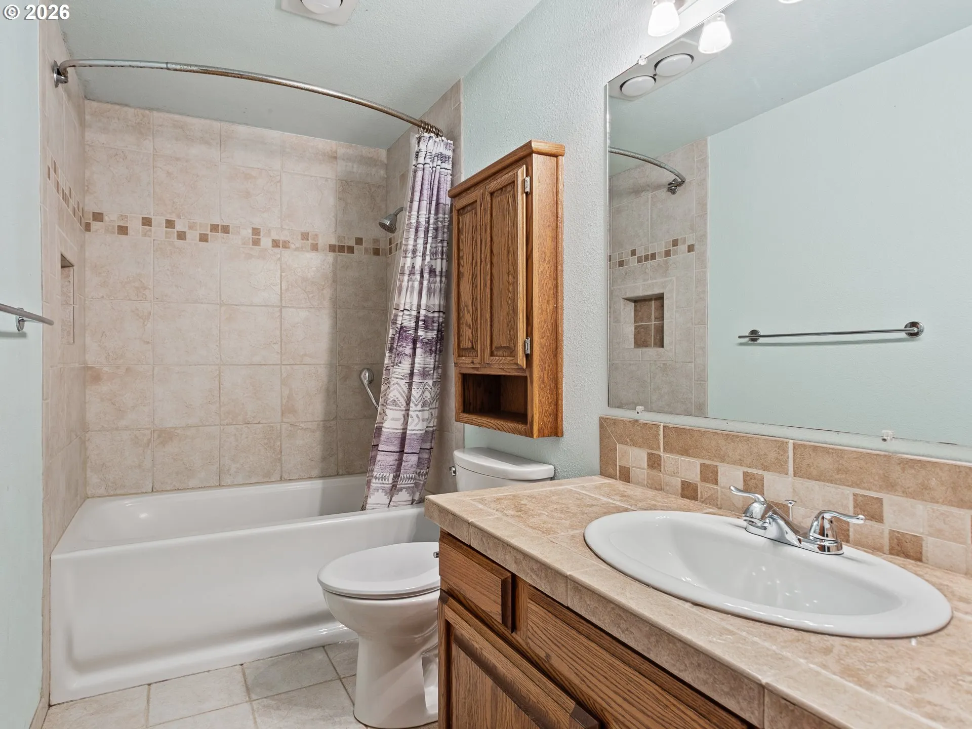 Bathroom-Upper