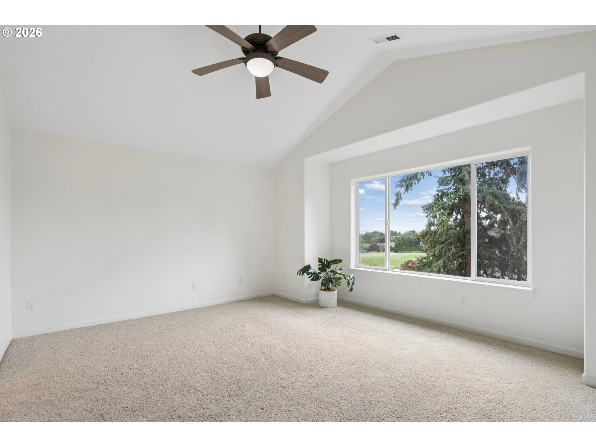 Bedroom, Owner's Suite-Upper