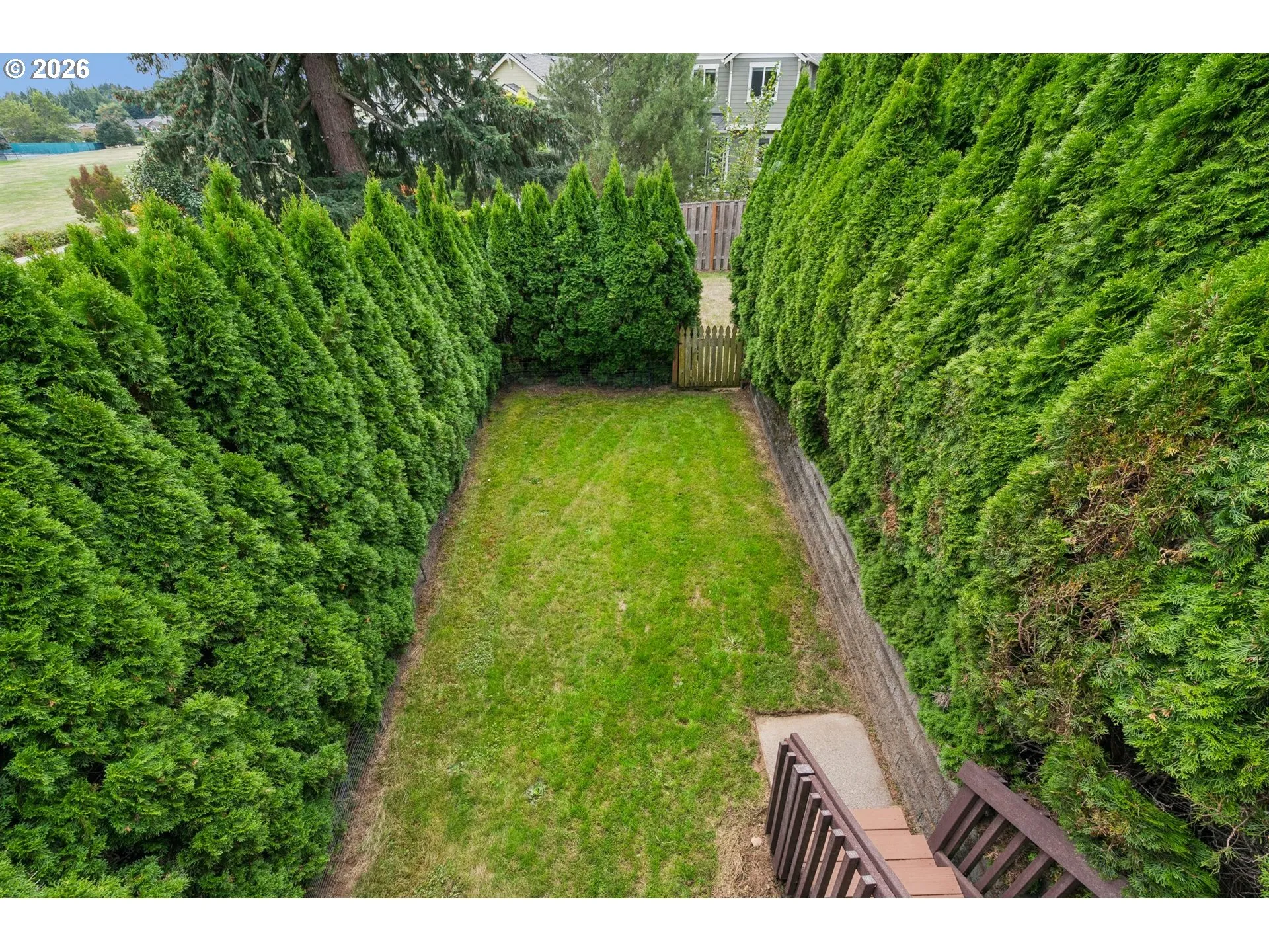 Yard-Back