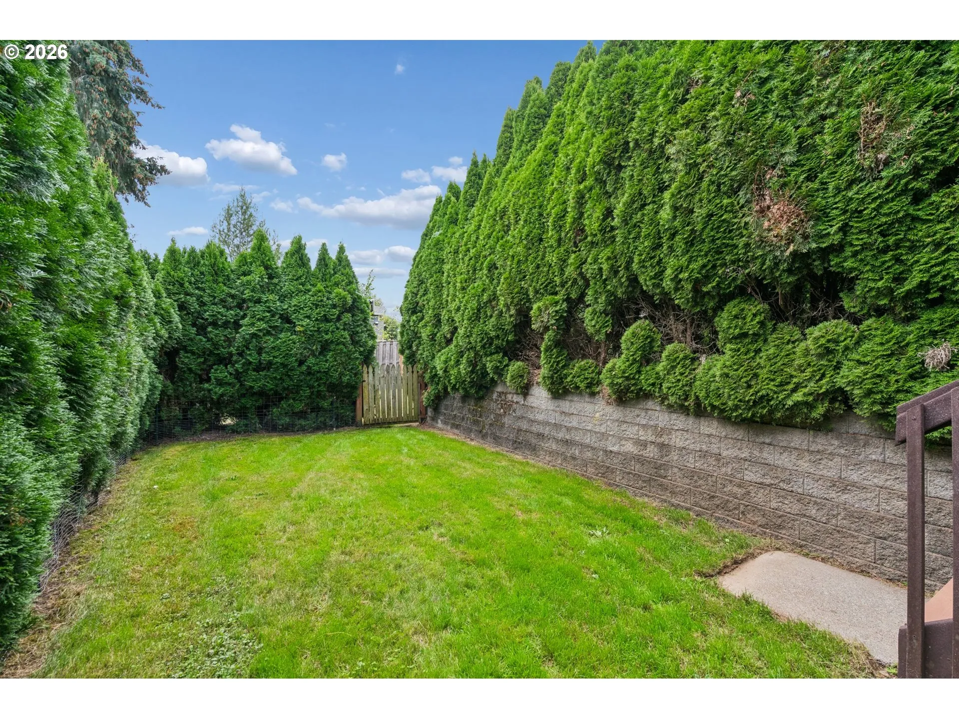 Yard-Fenced