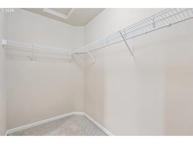 Bedroom, Owner's Suite-Walk-In Closet