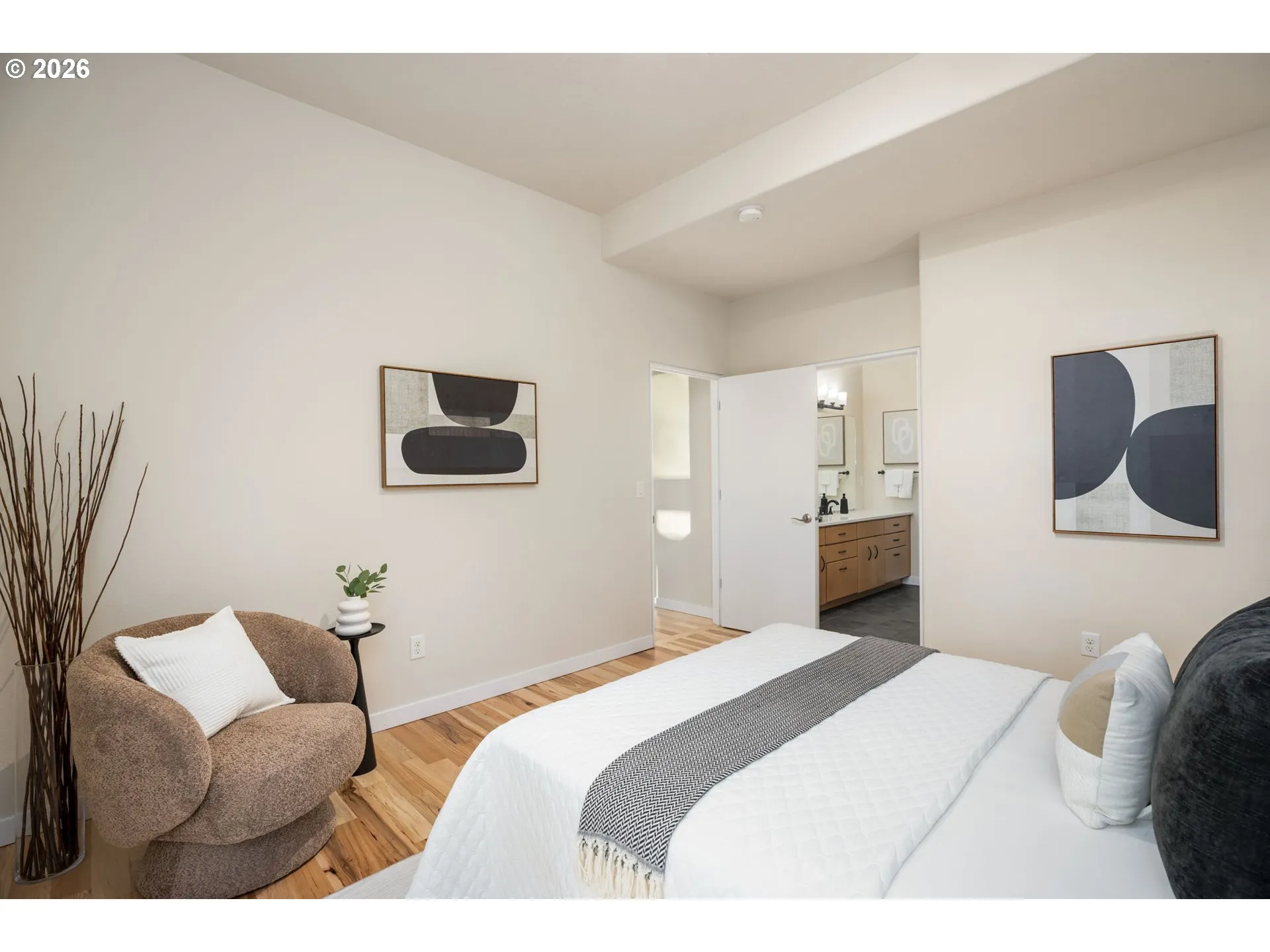 Bedroom, Primary-Main
