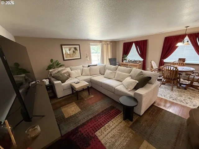 Living Room/Dining Room