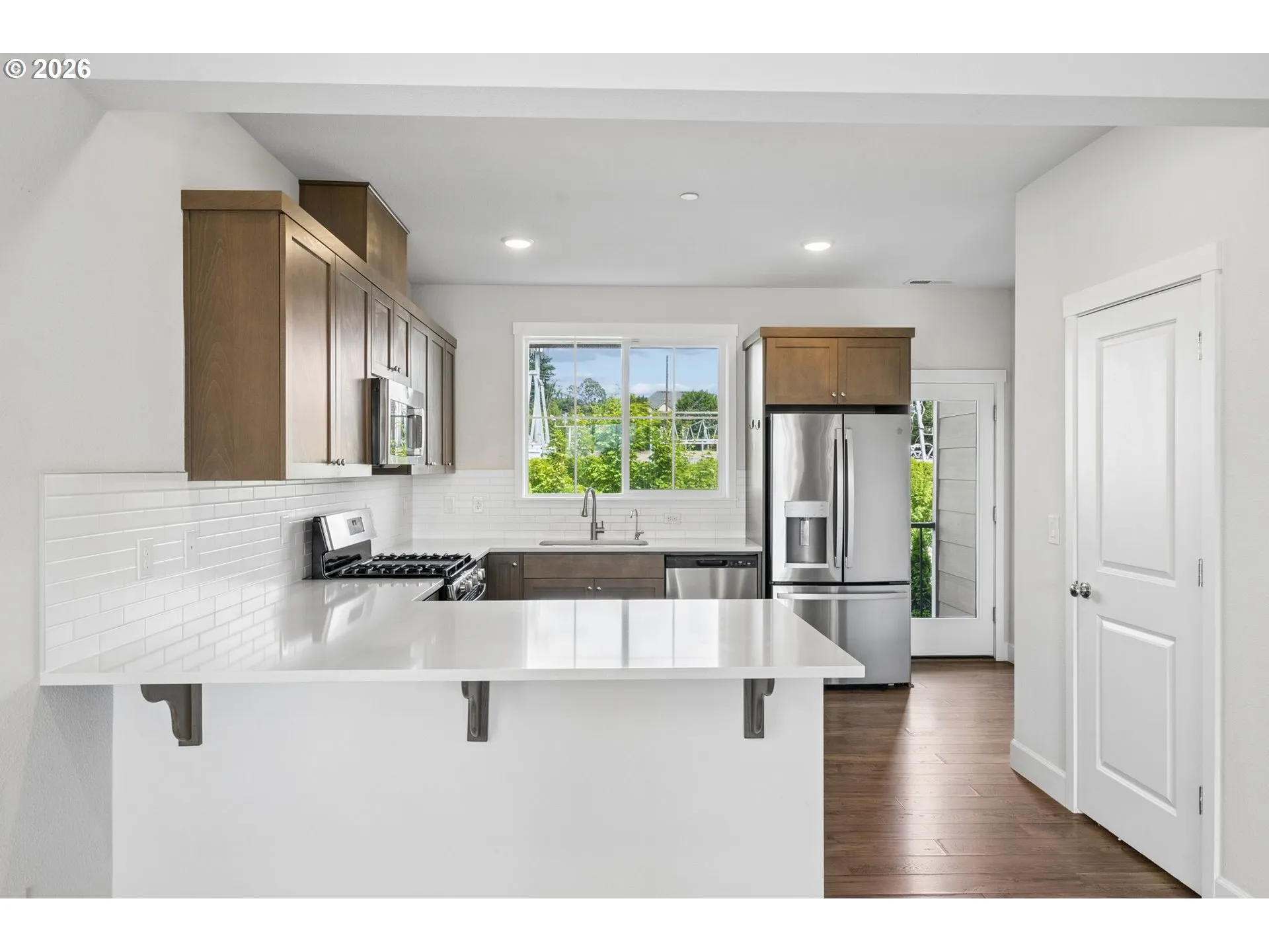 Kitchen-Eating Area