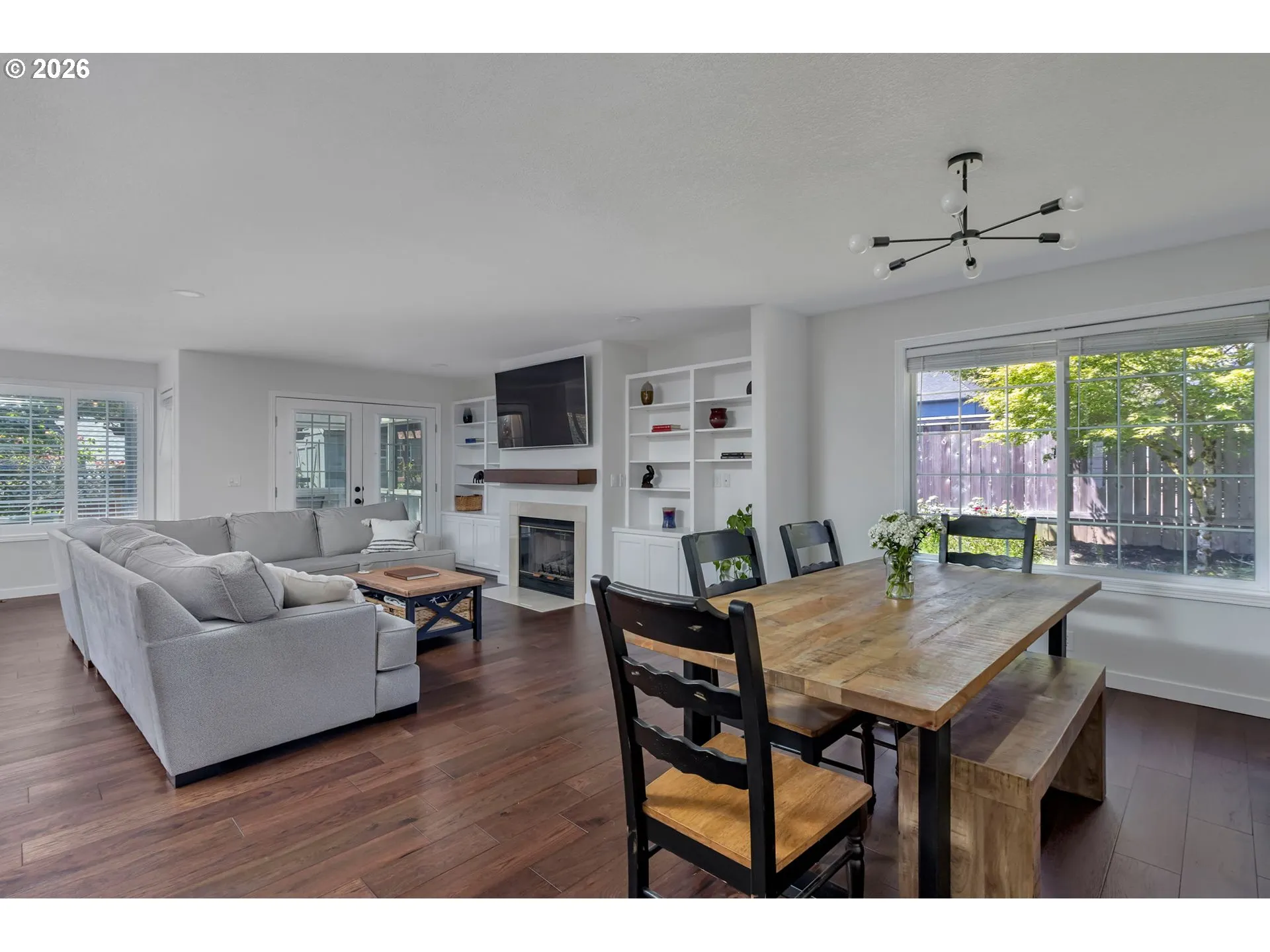 Living Room/Dining Room