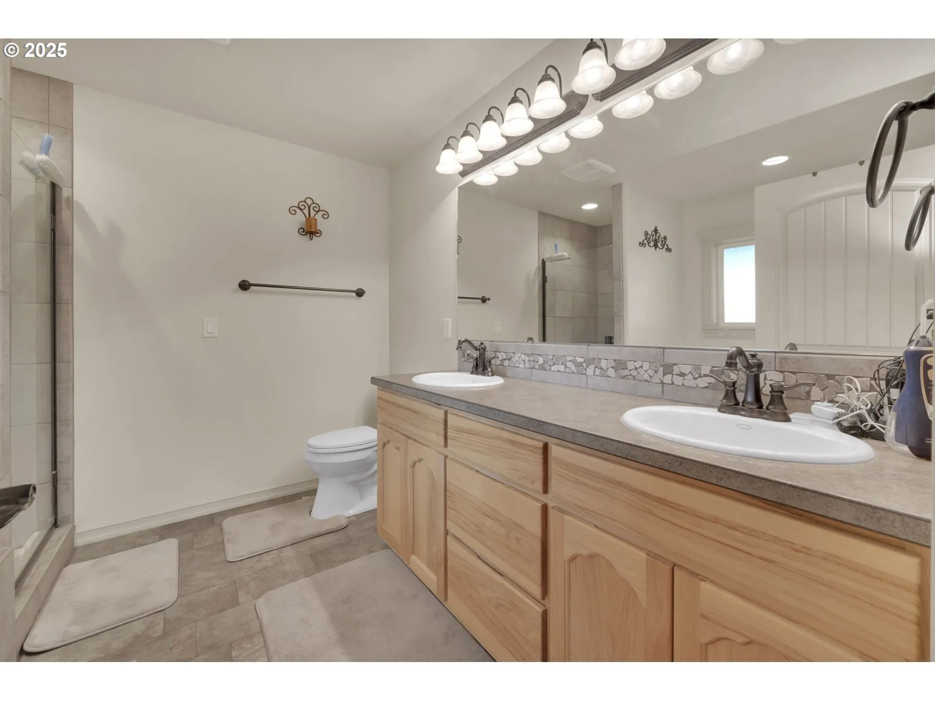 Bathroom-Double Sinks