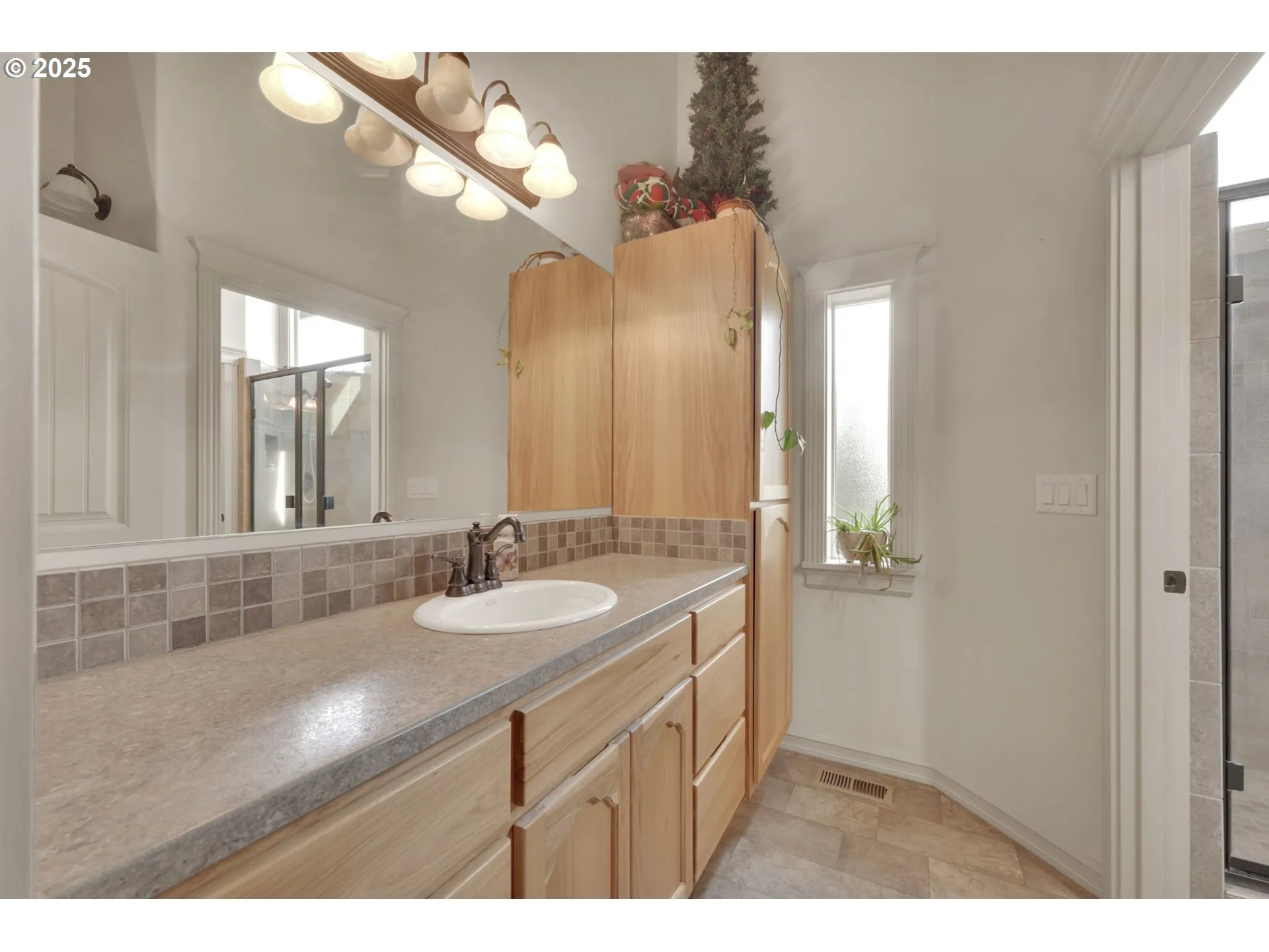 Bathroom-Jack and Jill