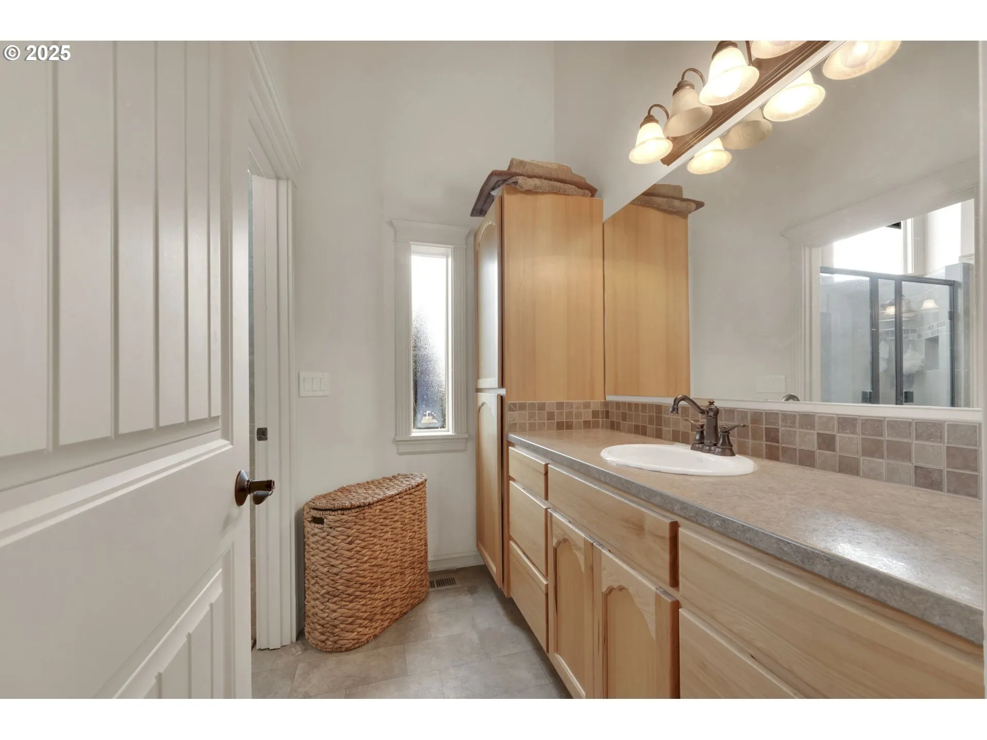 Bathroom-Jack and Jill