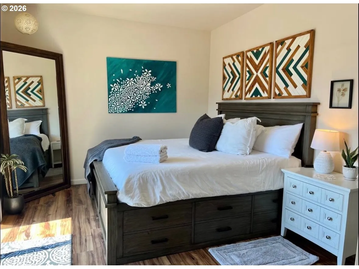 Bedroom, Primary-Walk-In Closet
