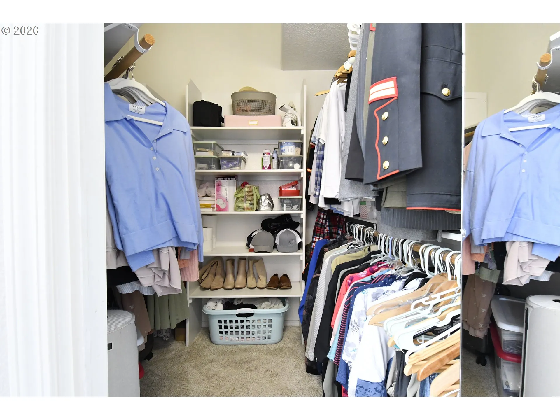Bedroom, Owner's Suite-Walk-In Closet