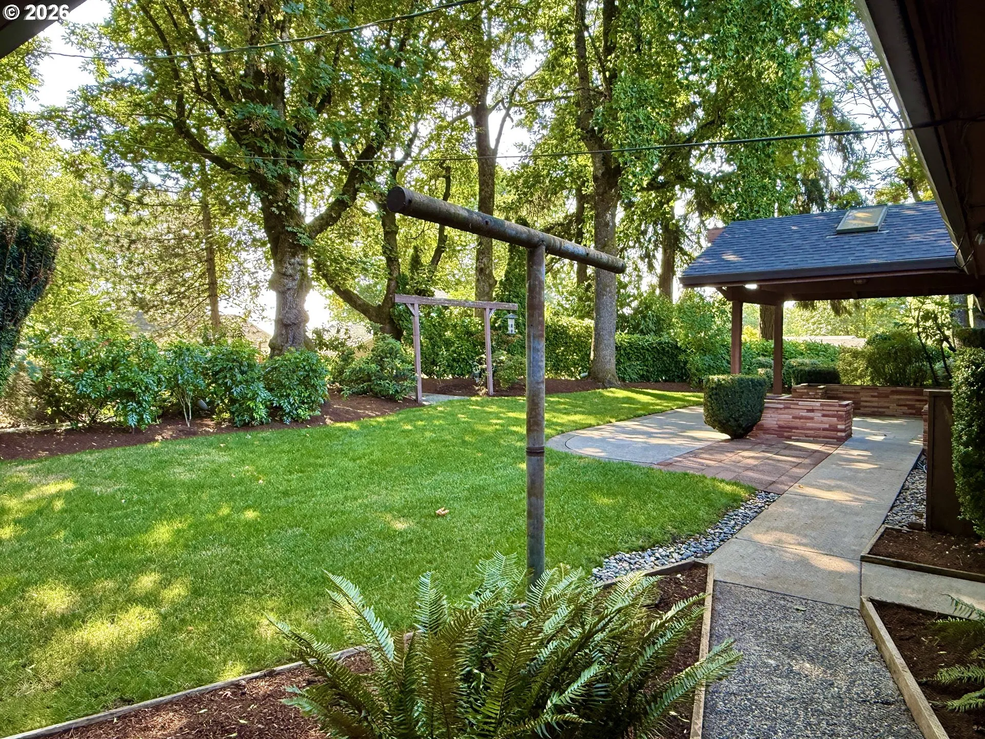 Yard-Back