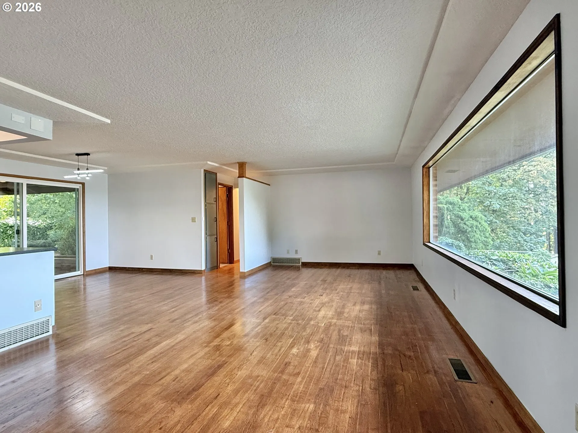 Living Room/Dining Room