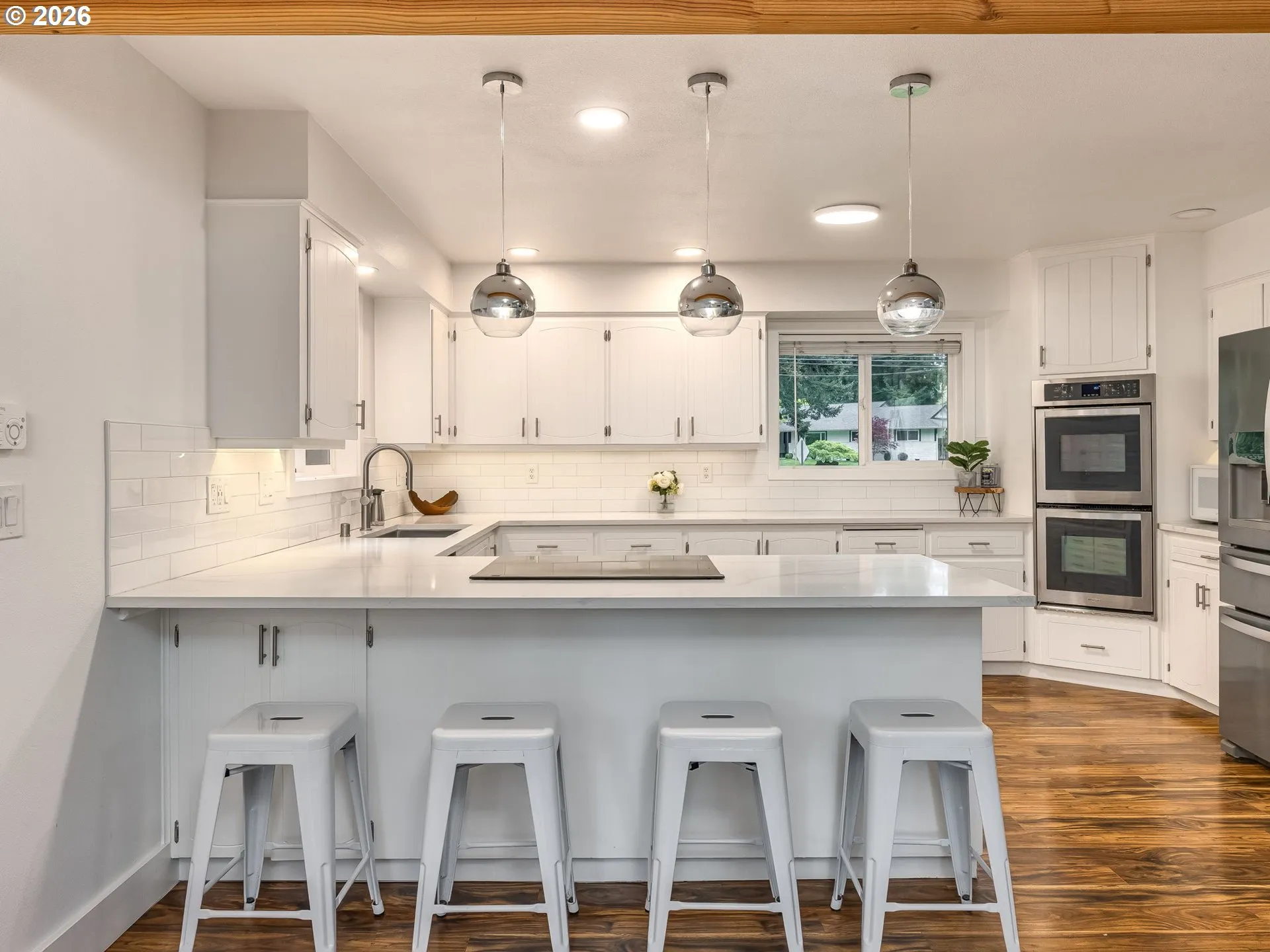Kitchen-Eating Area