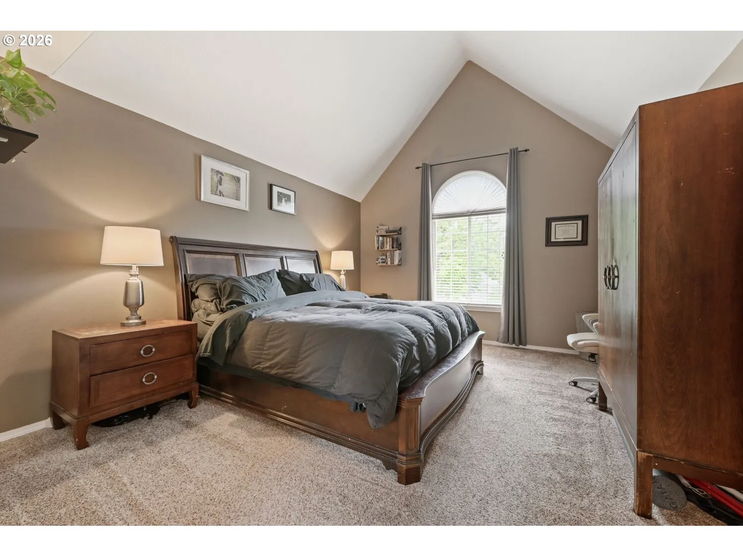 Bedroom, Primary-Vaulted Ceilings