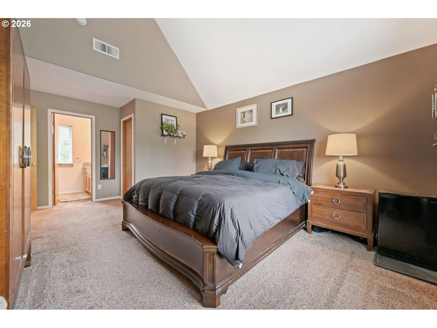 Bedroom, Primary