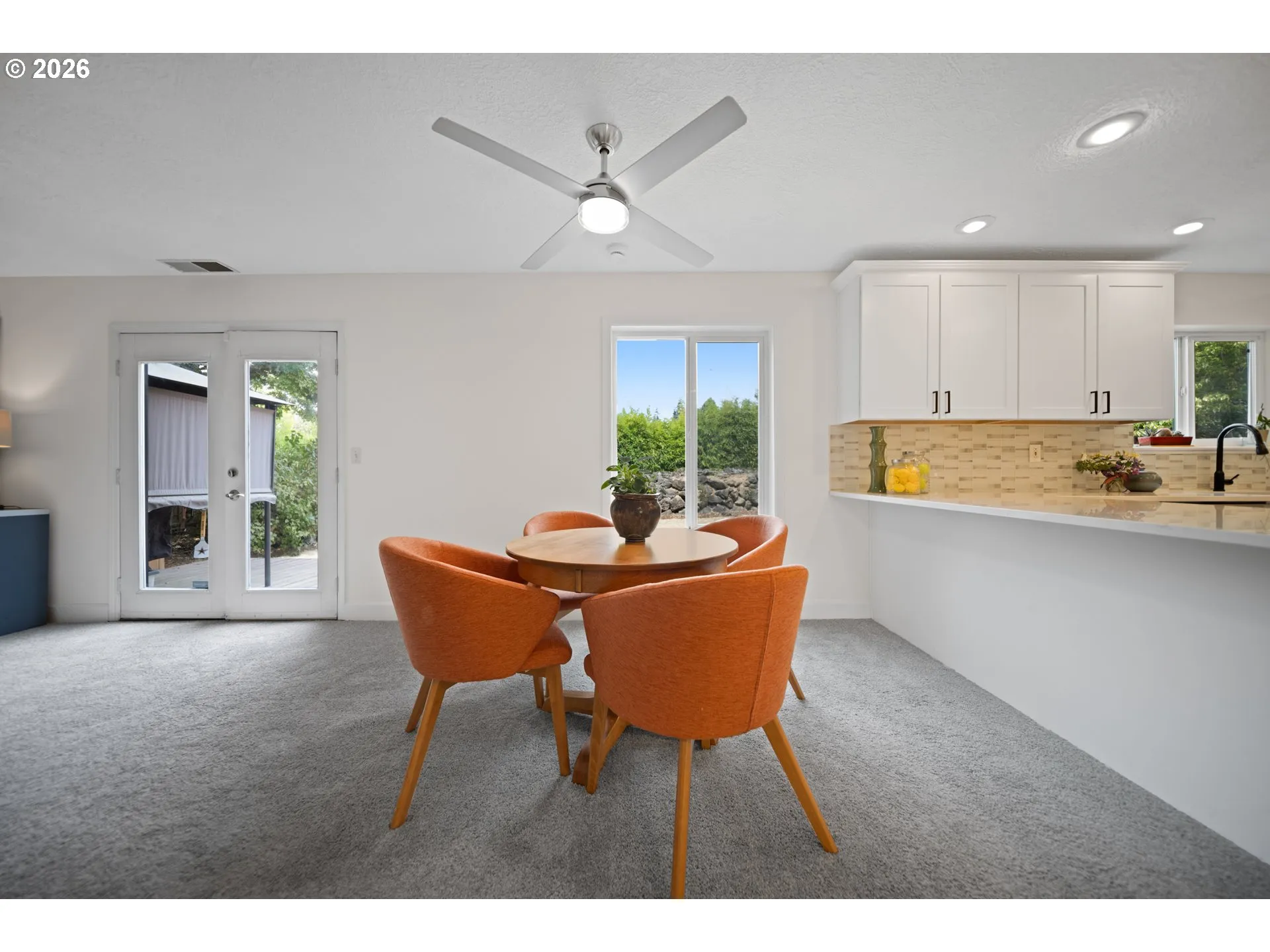 Breakfast Area-Ceiling Fan