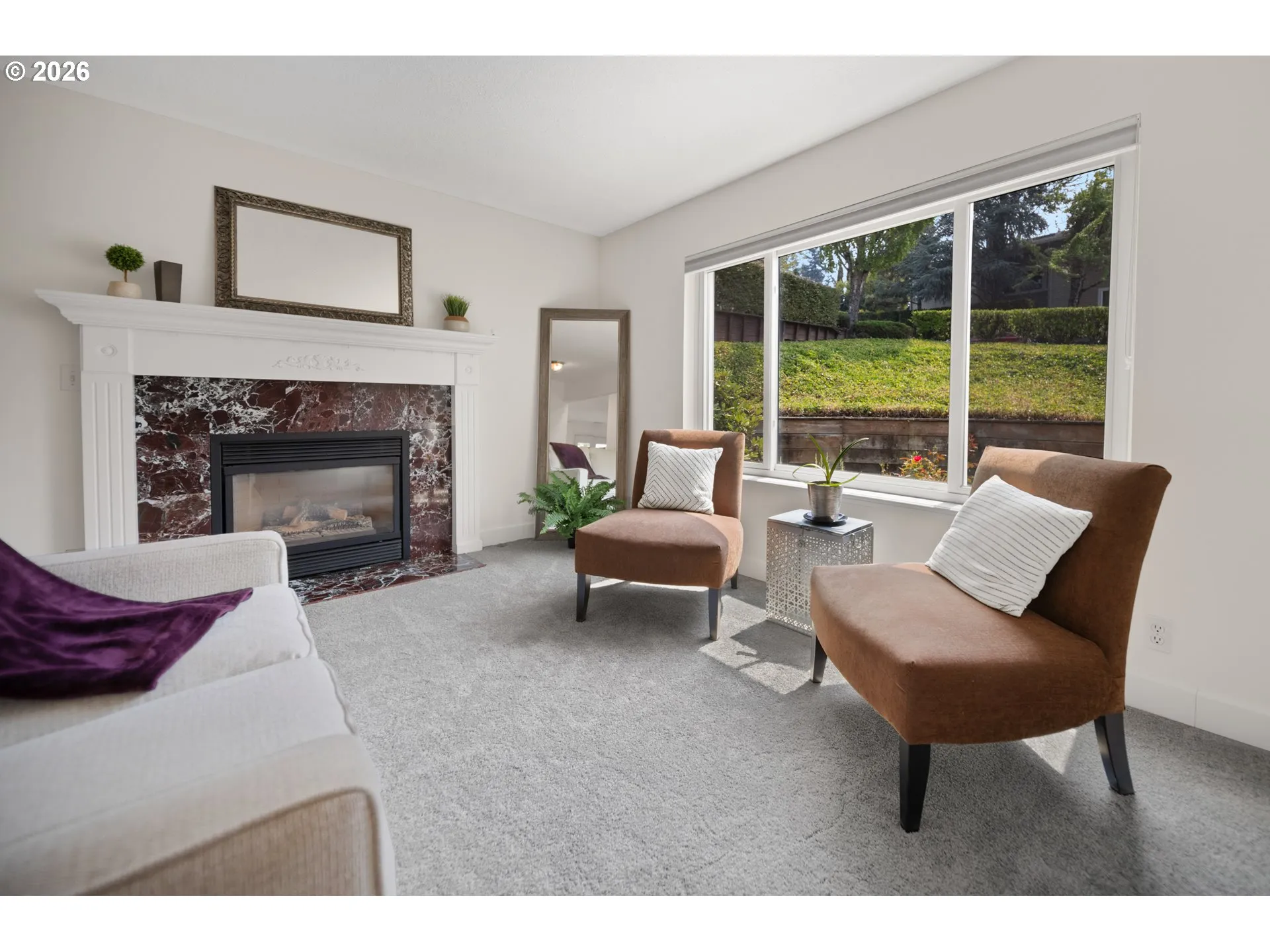 Living Room-Fireplace