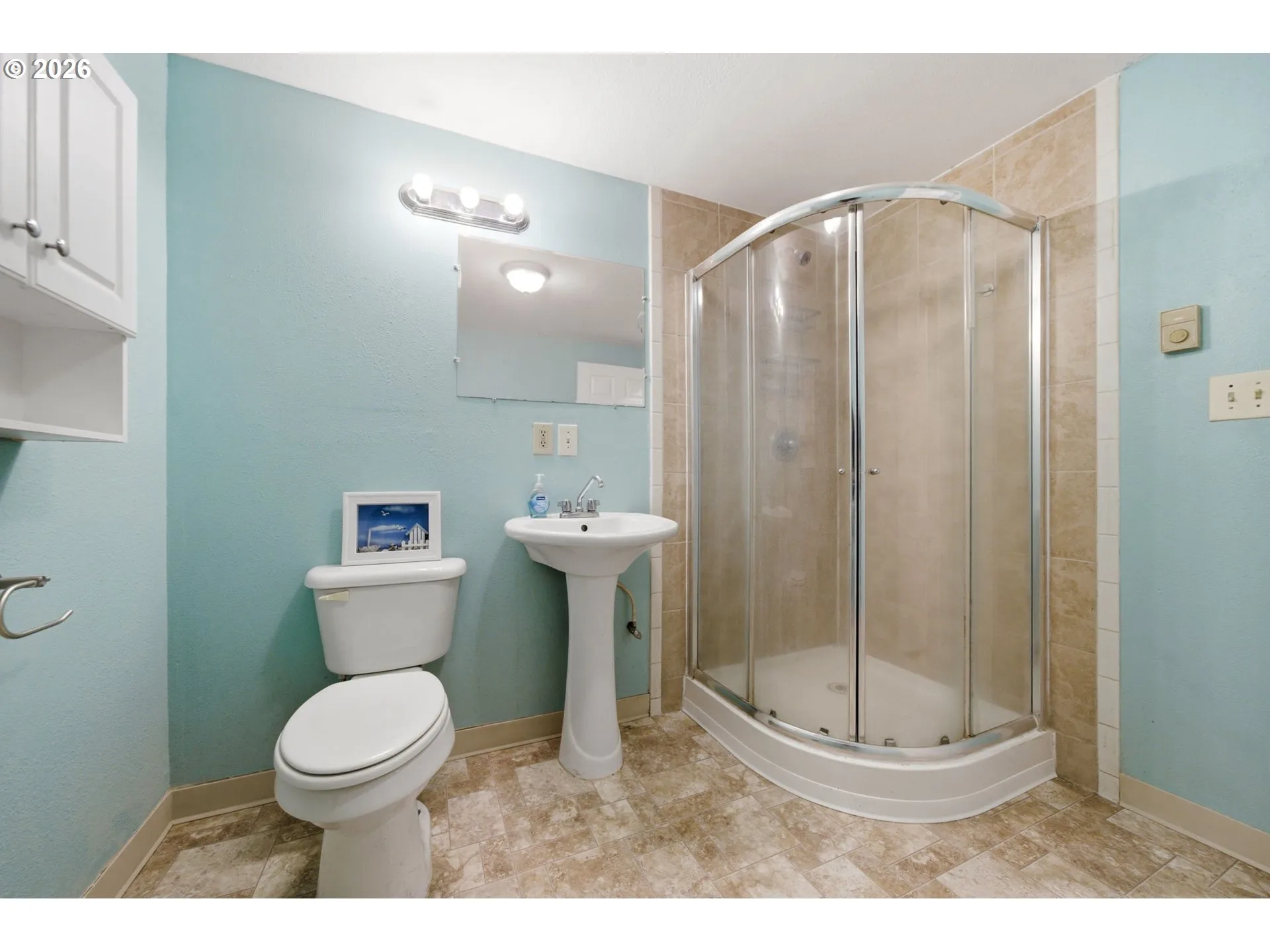 Bathroom-Lower