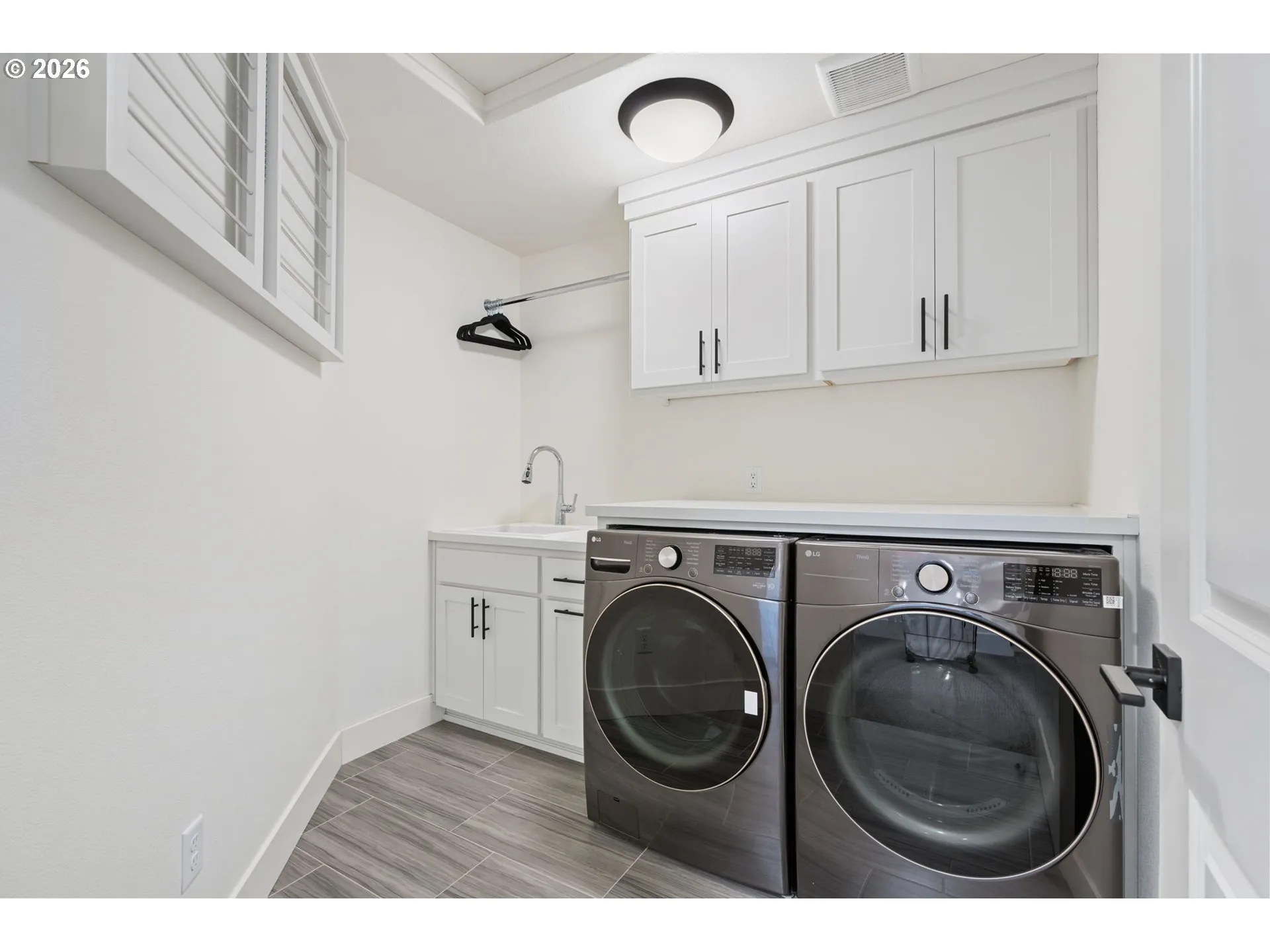 Laundry-Upper