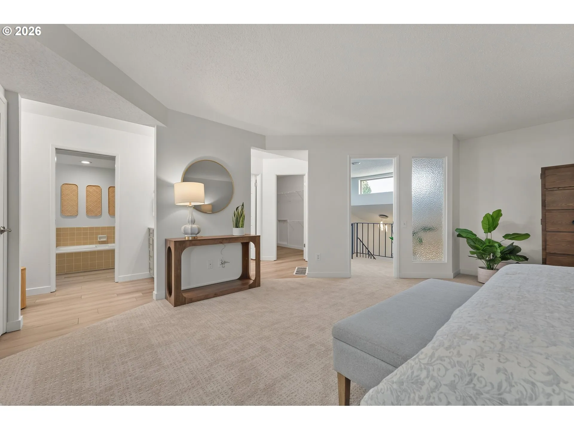 Bedroom, Primary-Upper