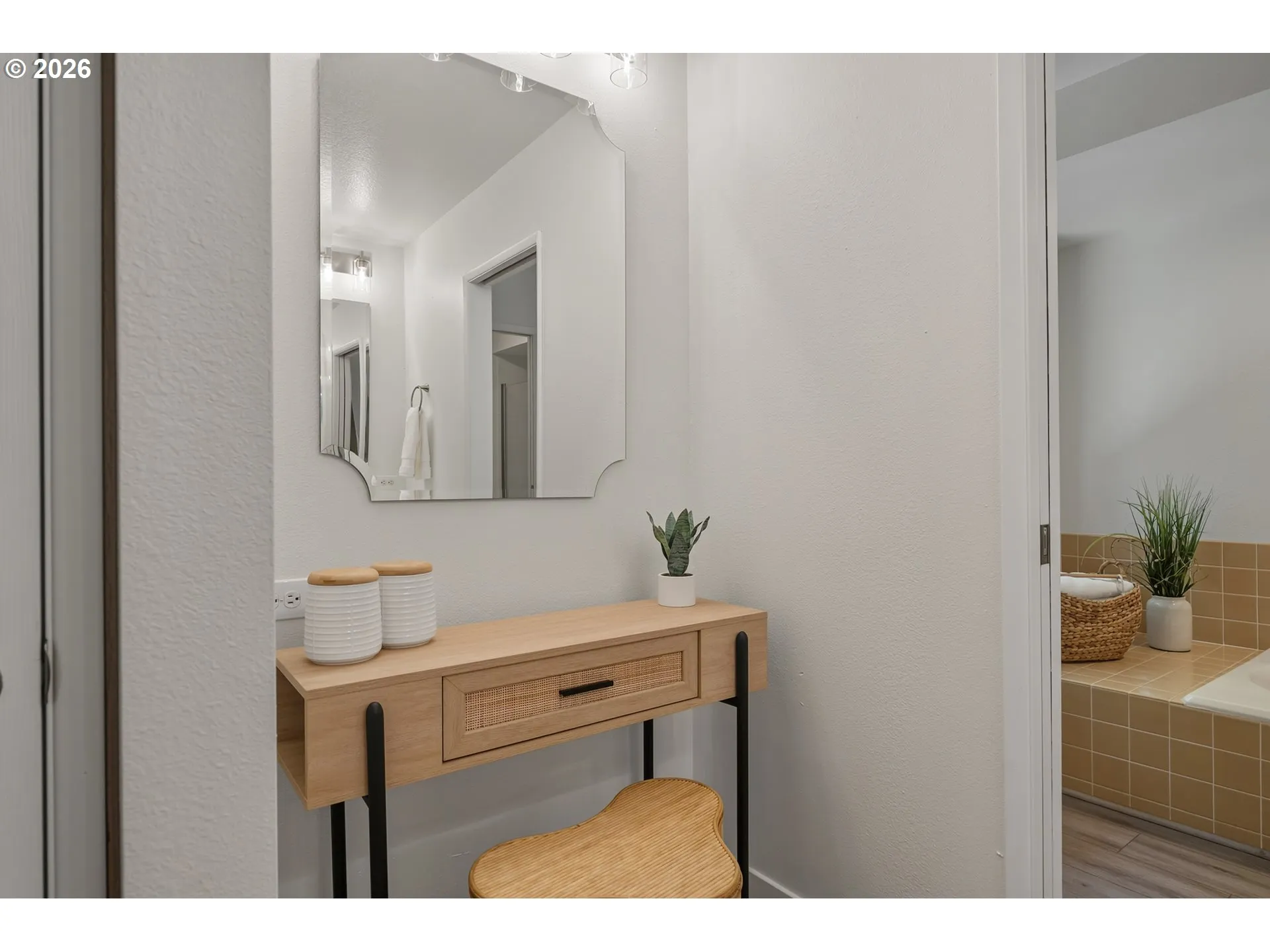 Bedroom, Primary-Upper