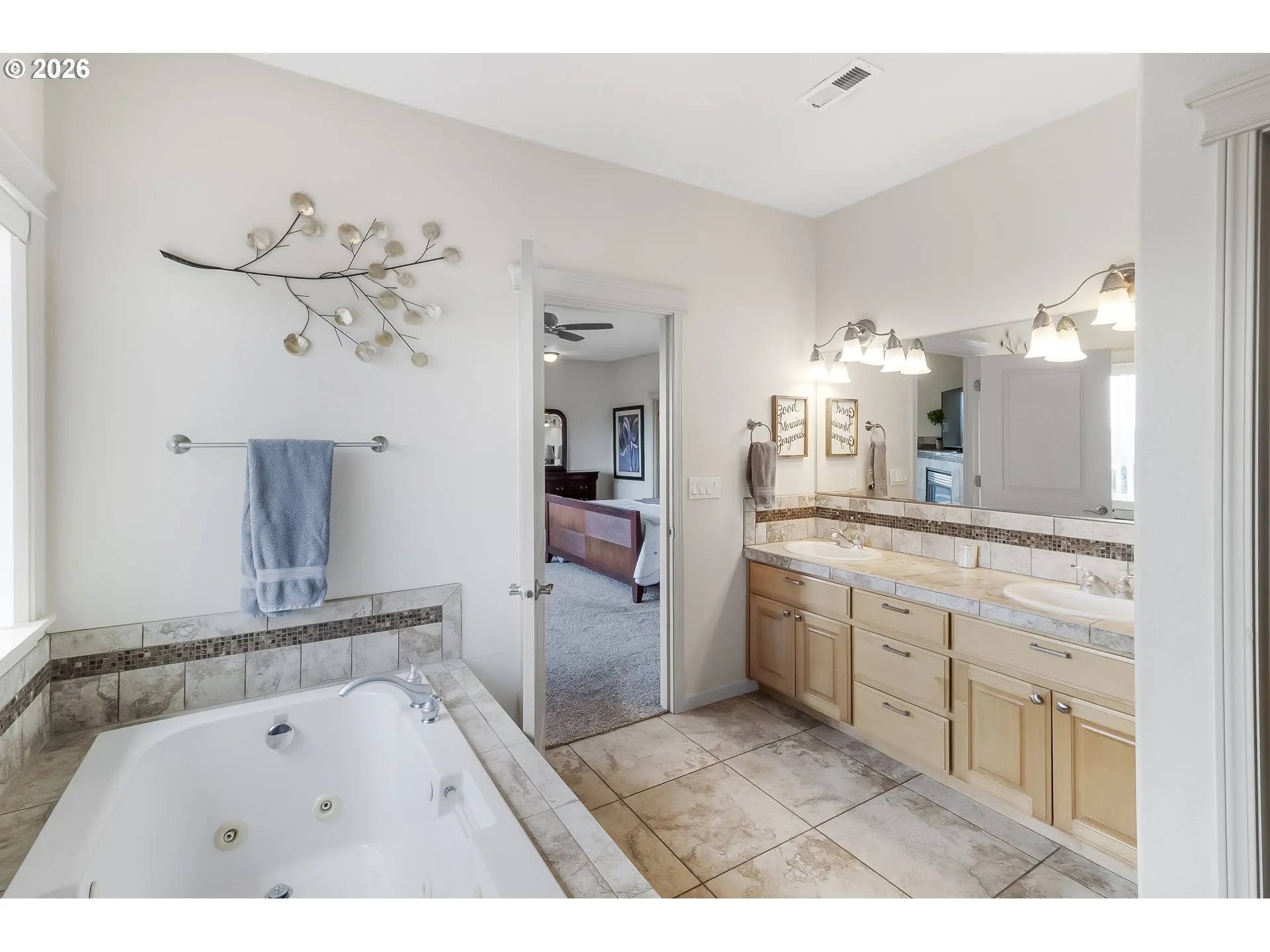 Bathroom, Attached-Double Sinks
