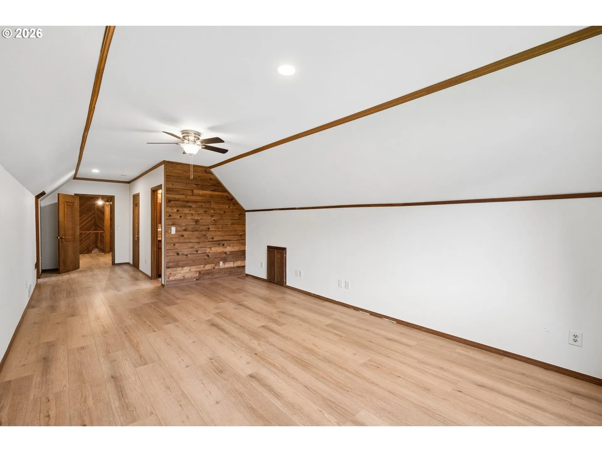 Bedroom, Primary