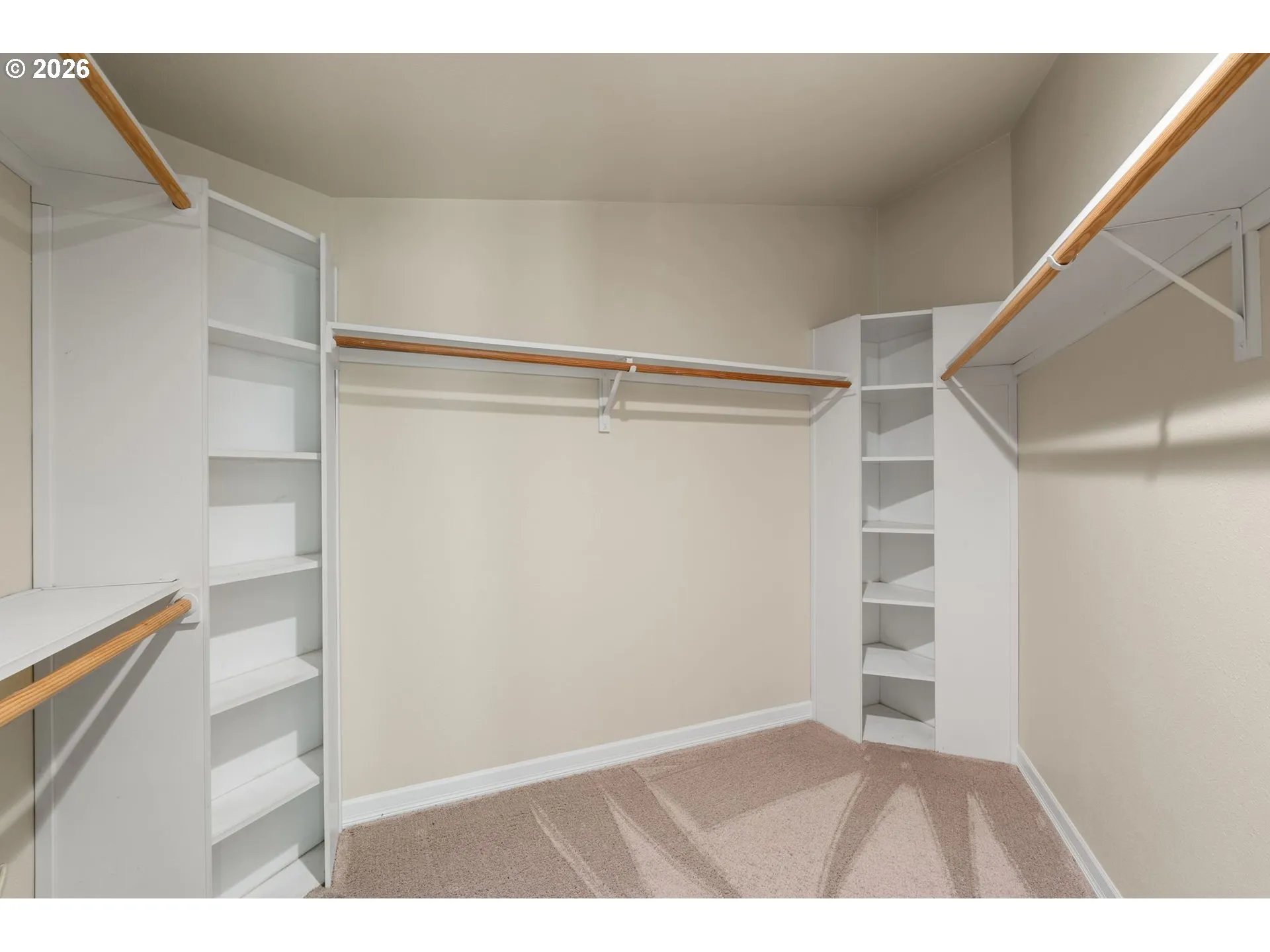 Bedroom, Owner's Suite-Walk-In Closet
