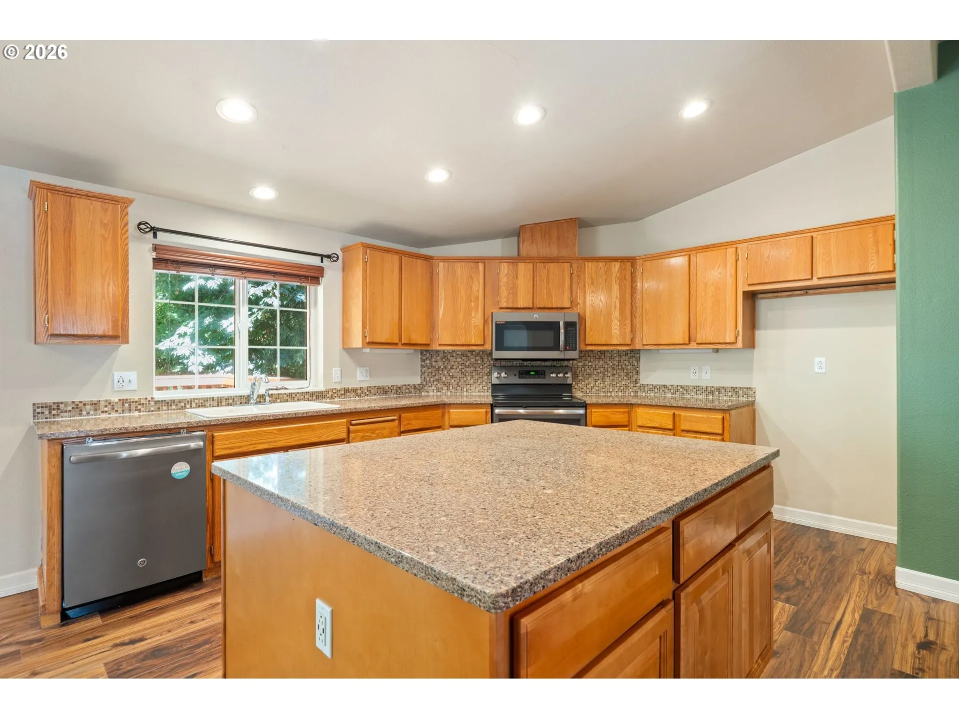 Kitchen-Island
