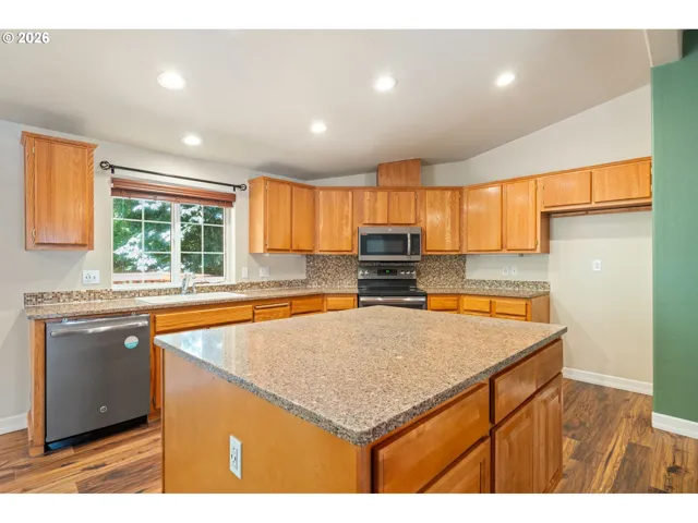 Kitchen-Island