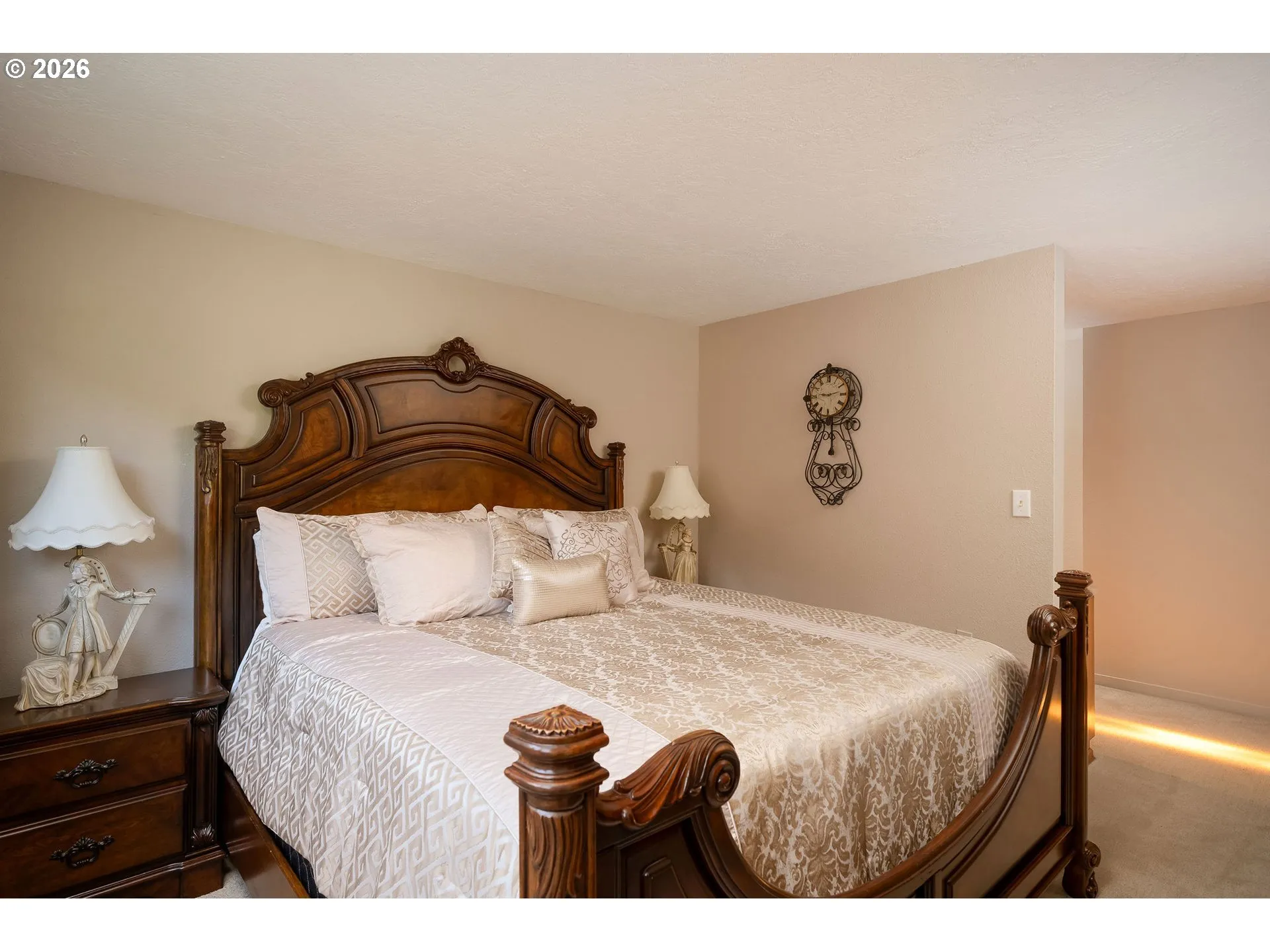 Primary Bedroom-Main