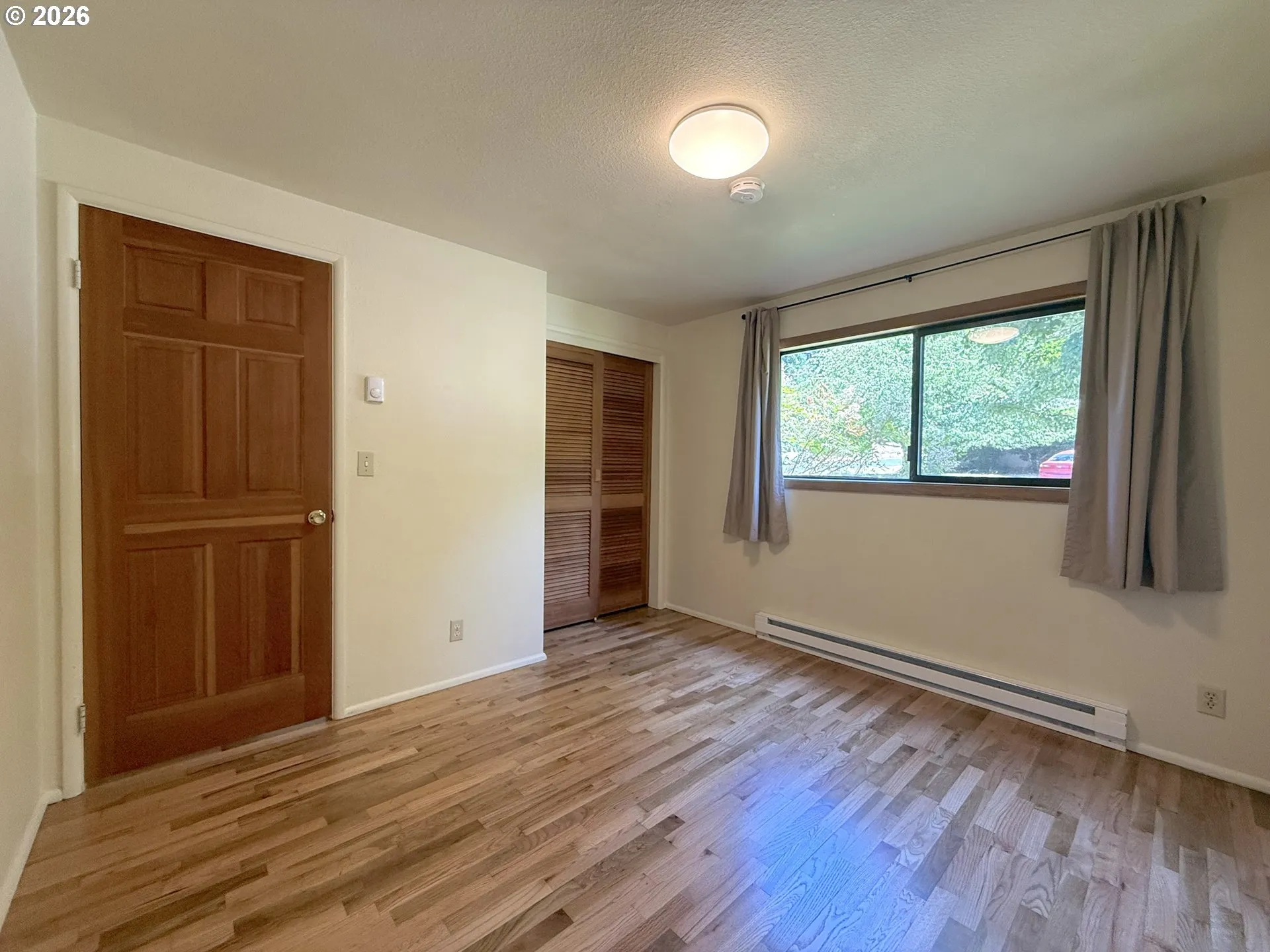 Bedroom, Primary