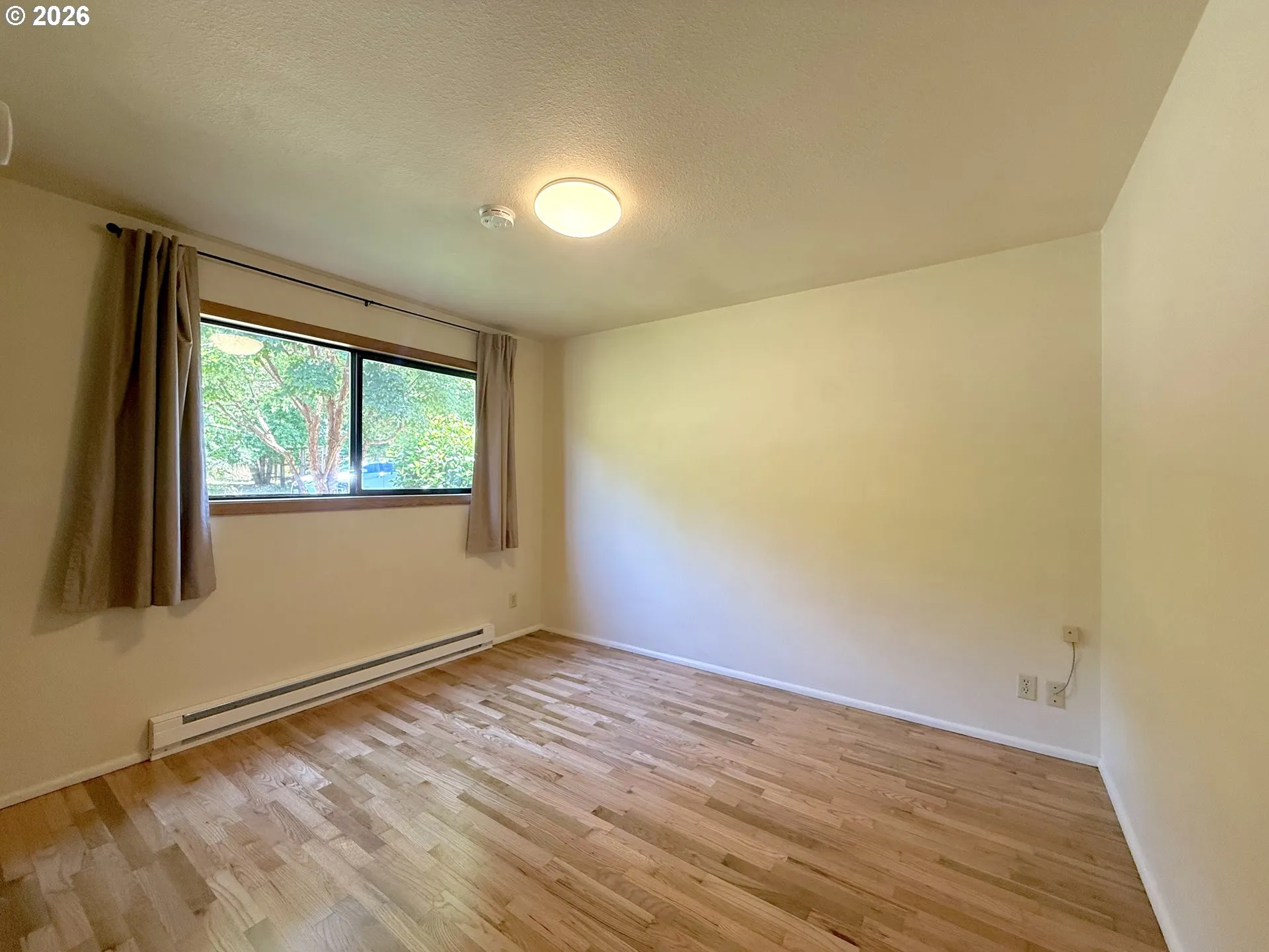 Bedroom, Primary