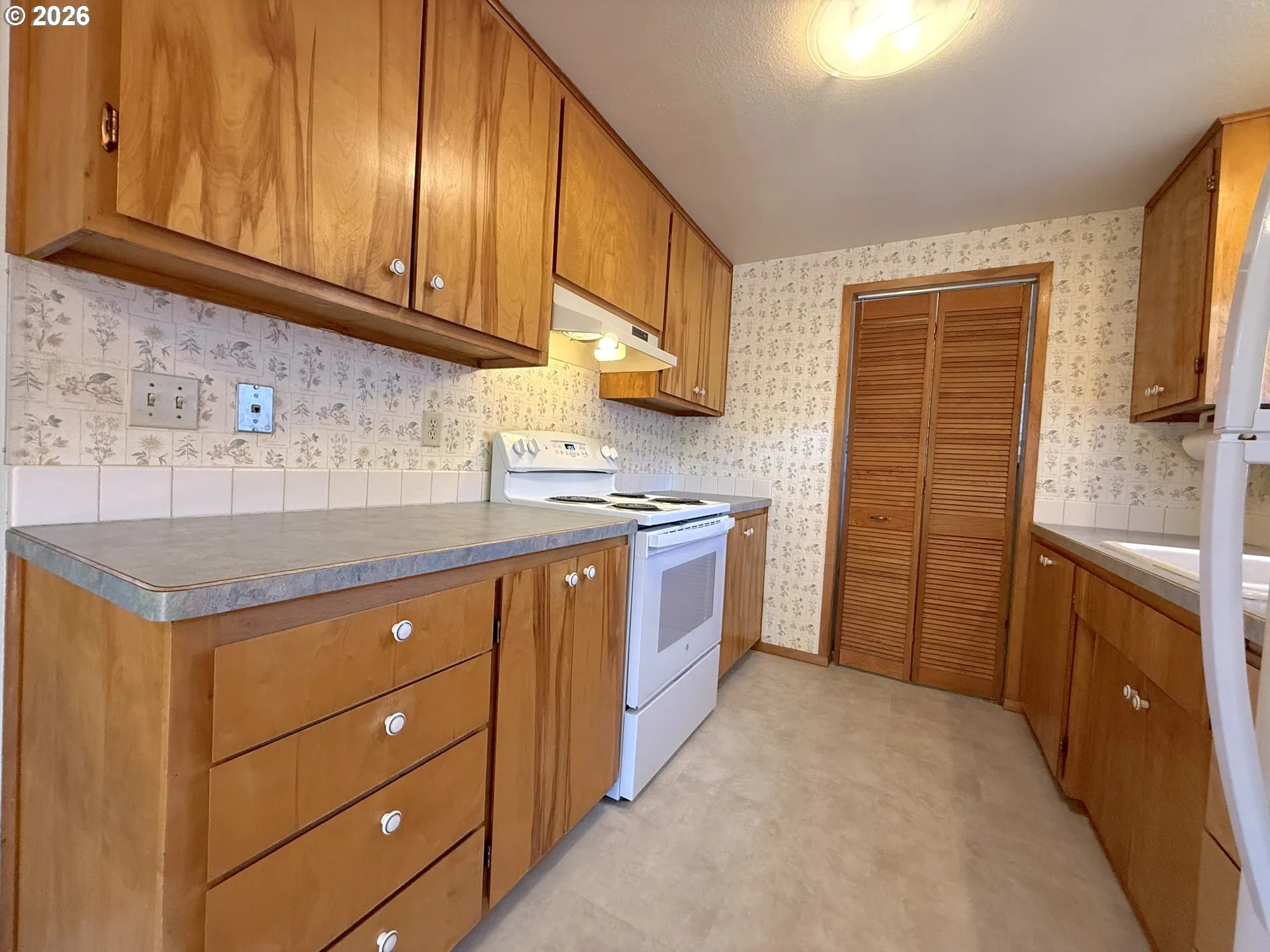 Kitchen-Oven