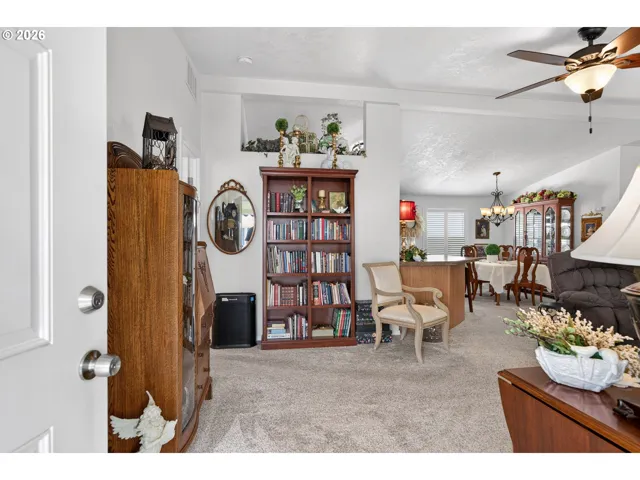 Entrance/Foyer