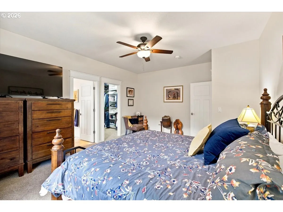 Bedroom, Owner's Suite-Main