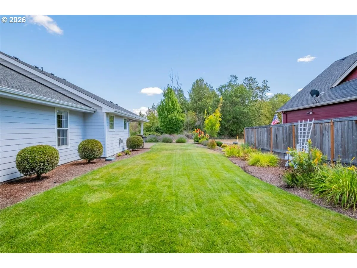 Yard-Back
