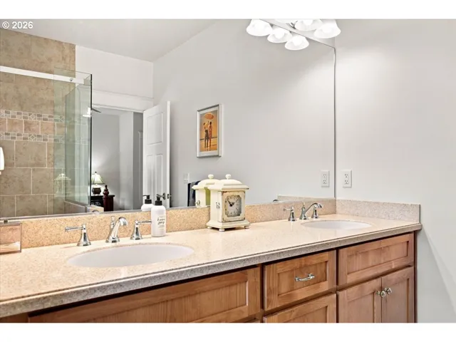 Bathroom, Attached-Main