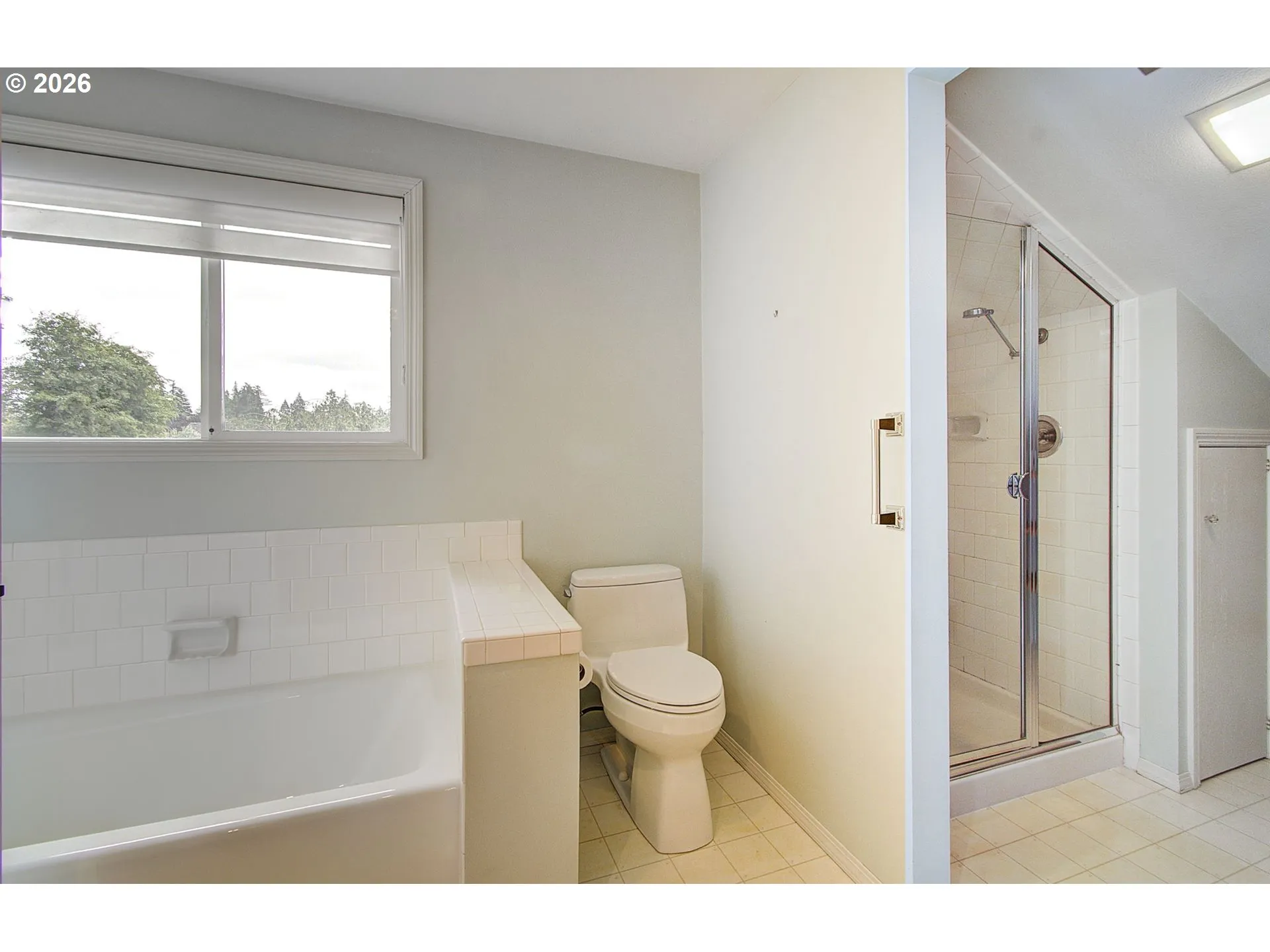 Bathroom-Upper