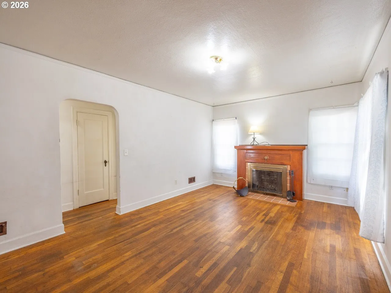 Living Room-Fireplace